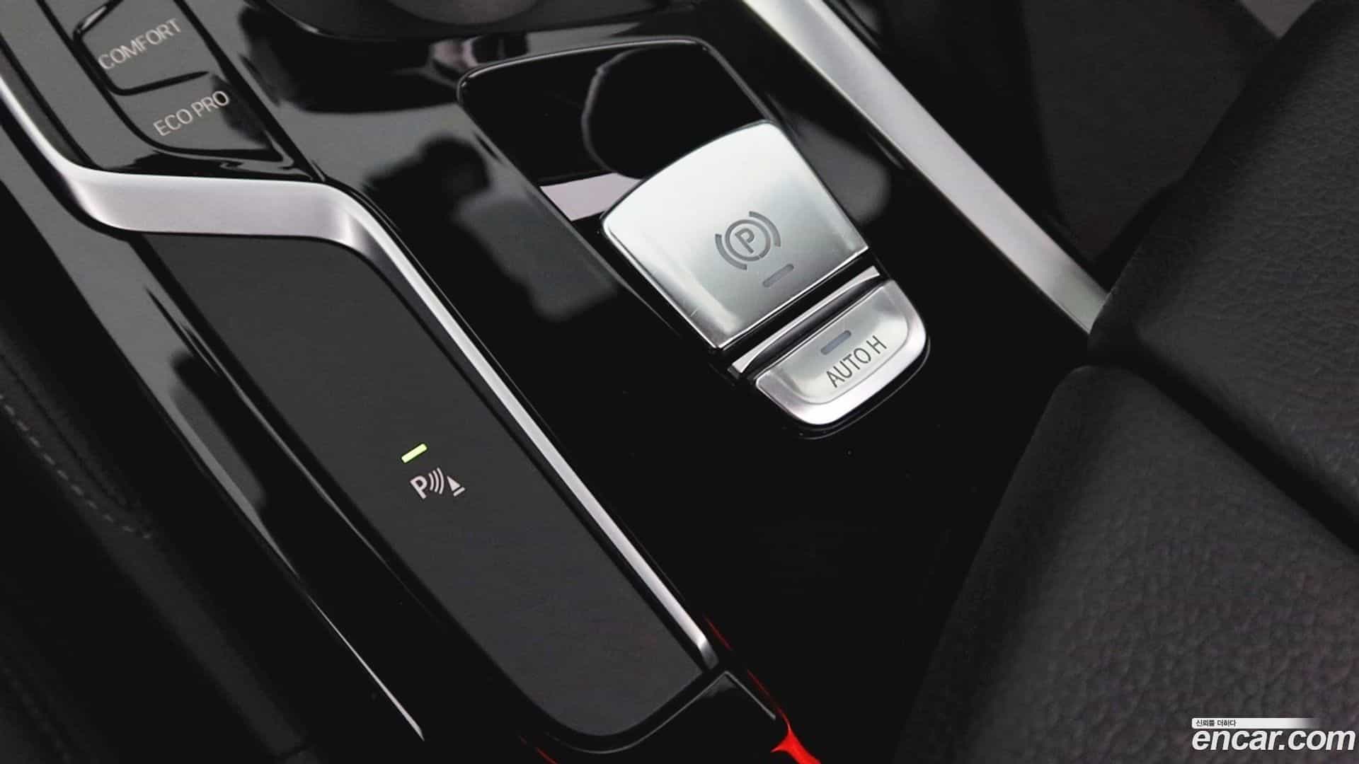 5-Series BMW 2018.10-INNER-008