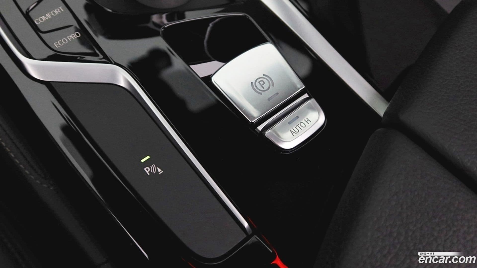 Main__Slider__Photo:5-Series BMW 2018.10-7