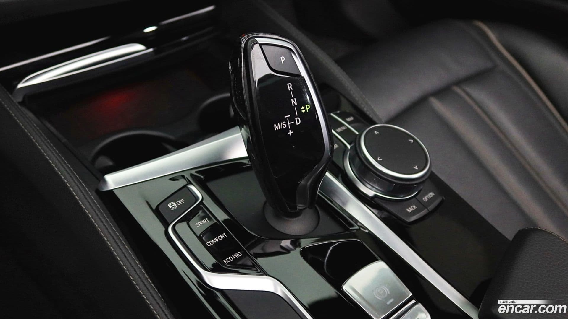 Main__Slider__Photo:5-Series BMW 2018.10-14