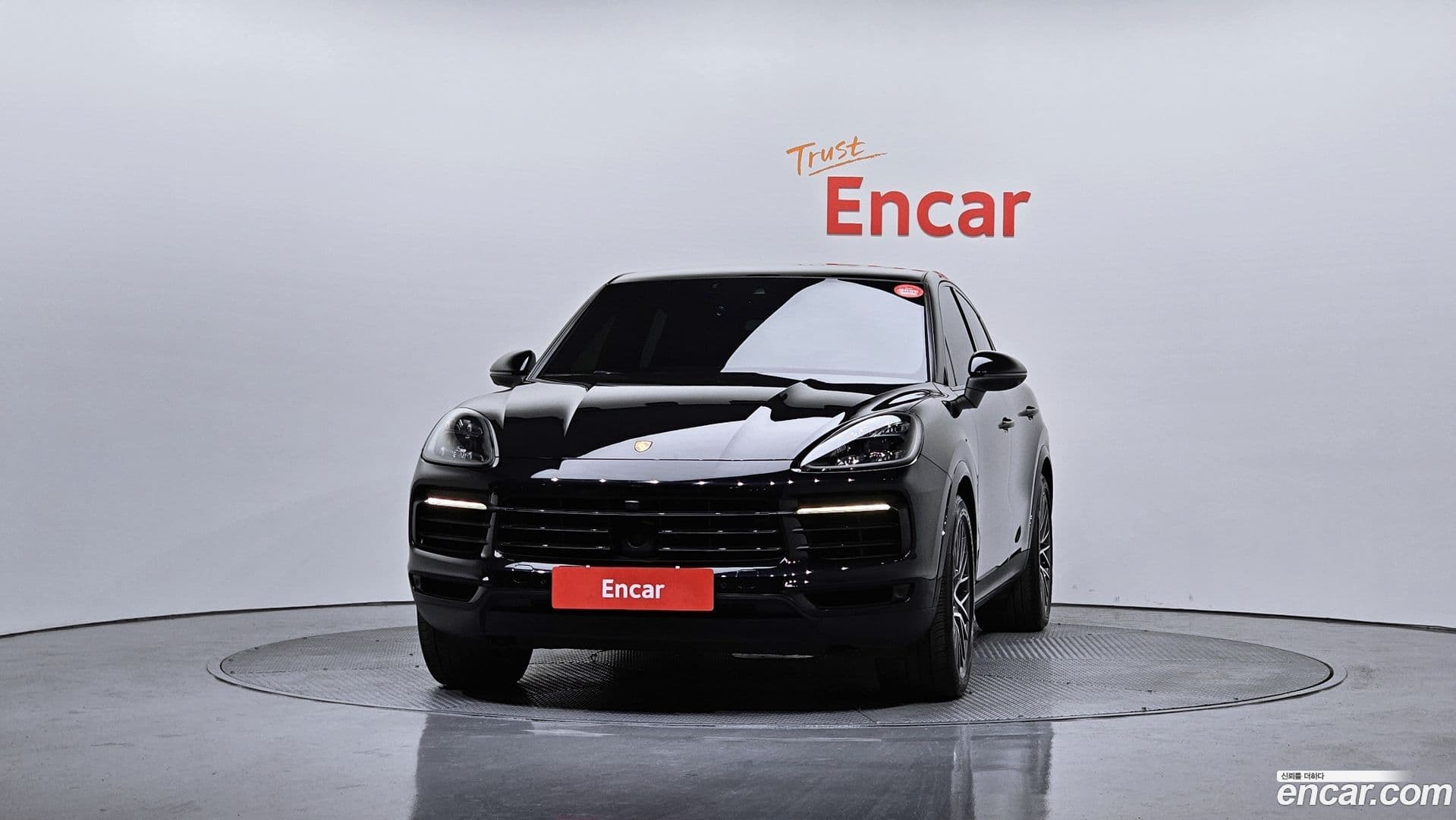 Main__Slider__Photo:Cayenne Porsche 2021.4-2