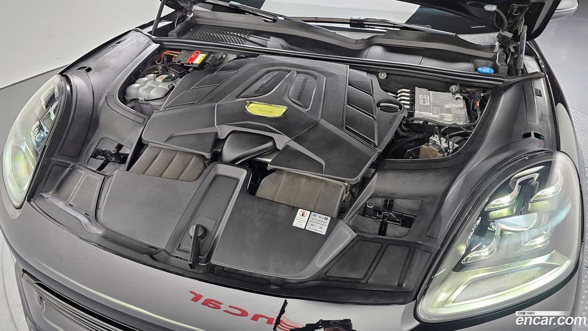 Cayenne Porsche 2021.4-INNER-006