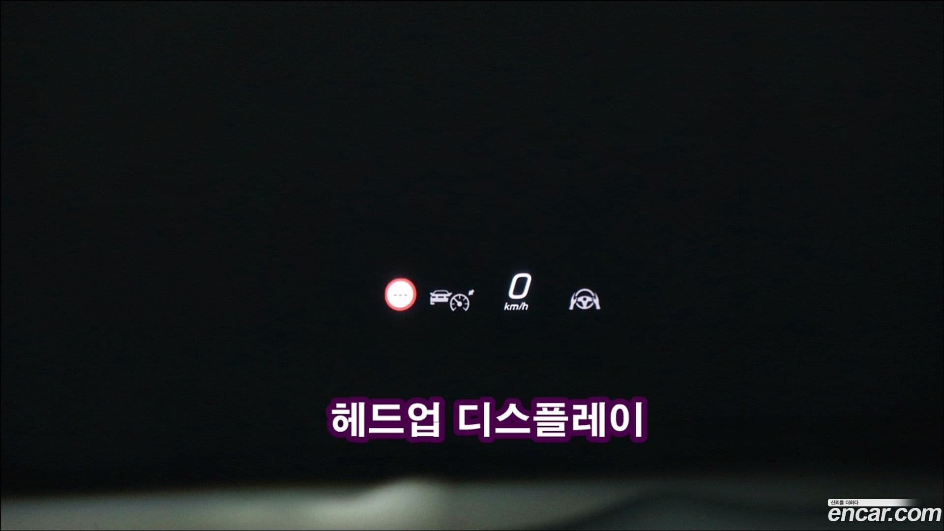 Main__Slider__Photo:C-Class Mercedes-Benz 2023.2-10