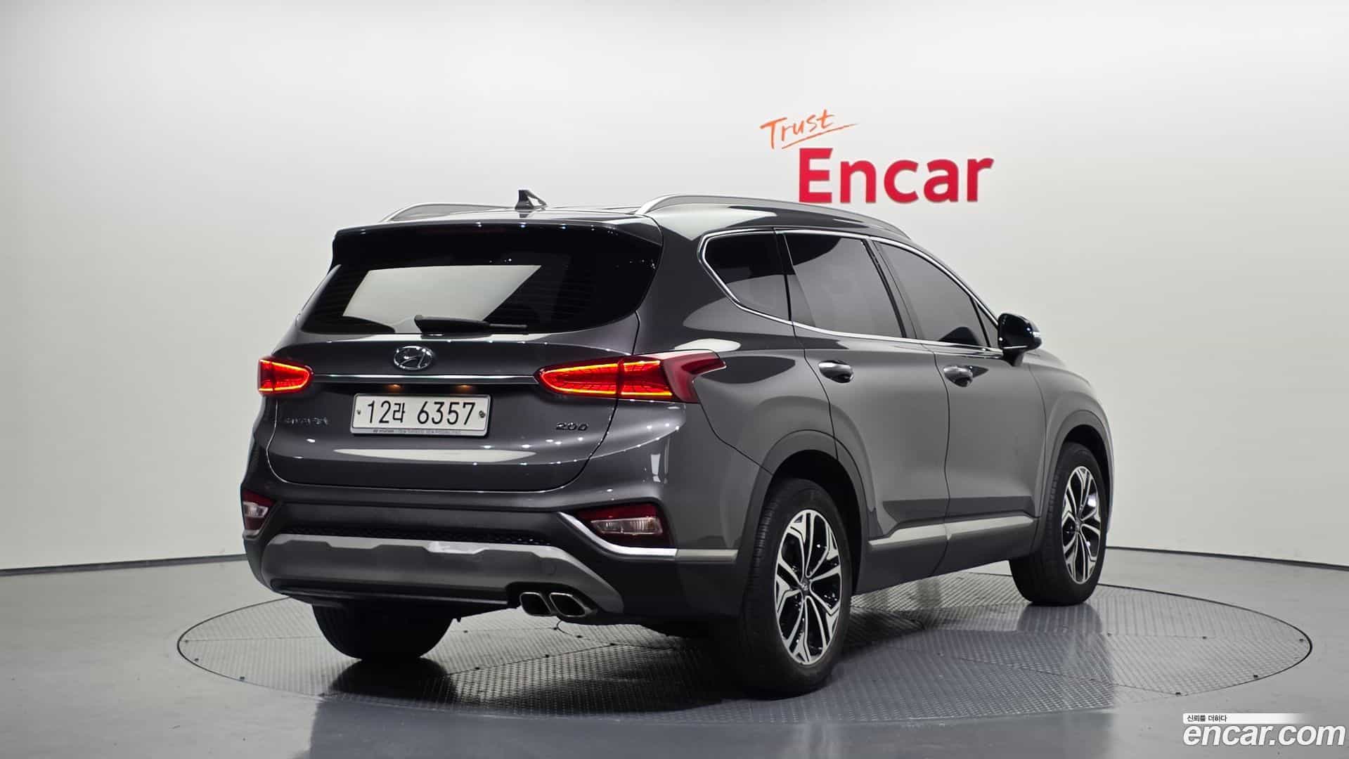 Santafe Hyundai 2018.4-OUTER-002