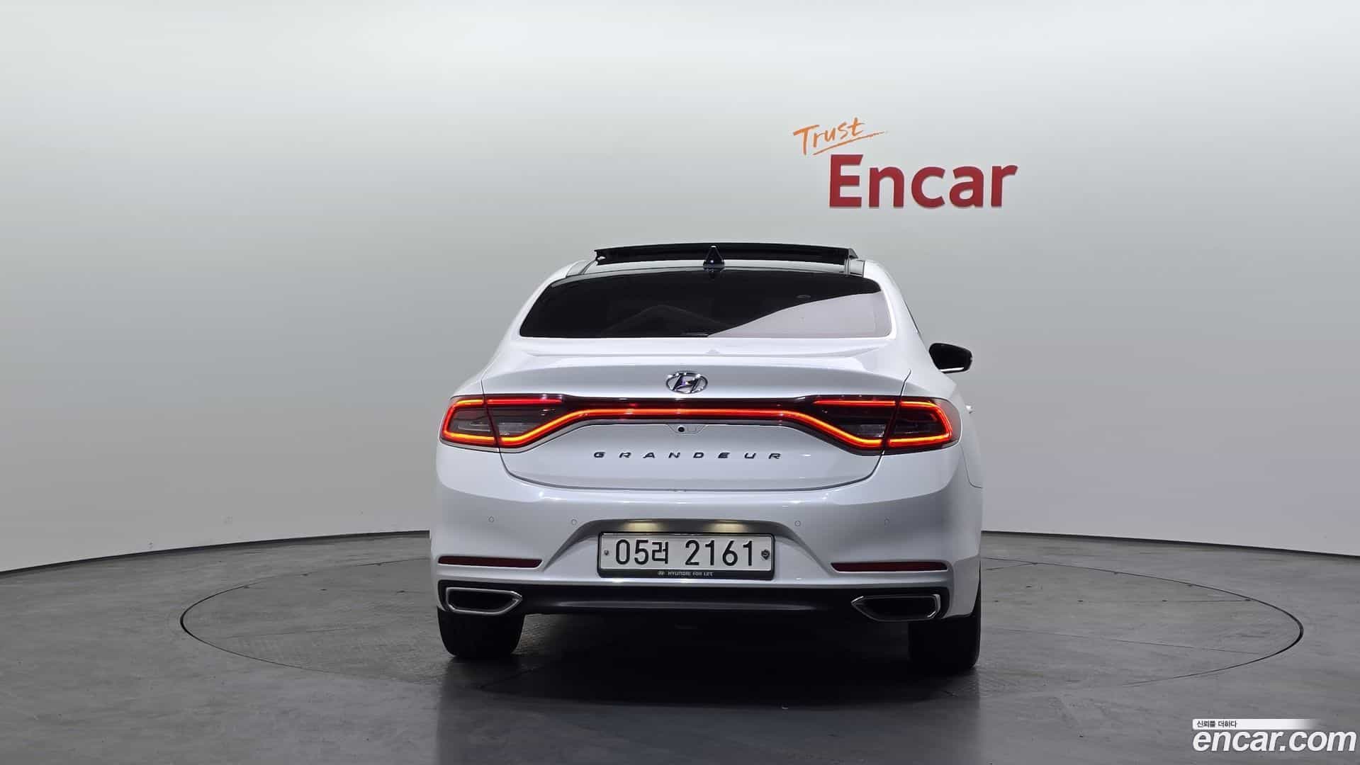 Grandeur Hyundai 2019.0-OUTER-004