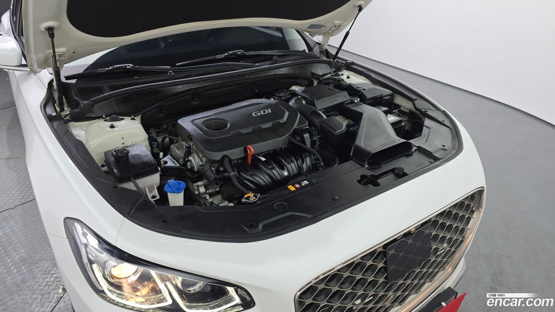 Main__Slider__Photo:Grandeur Hyundai 2019.0-5