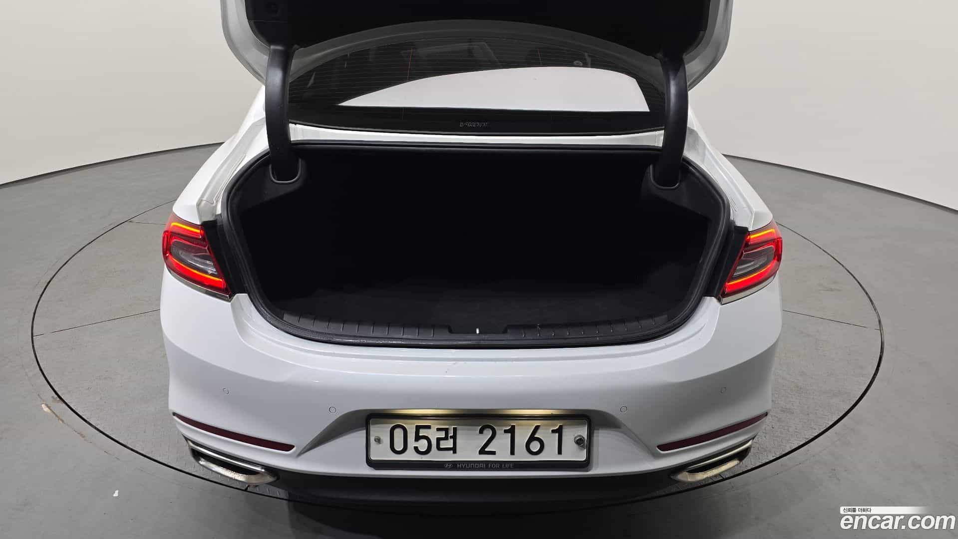 Grandeur Hyundai 2019.0-OPTION-024