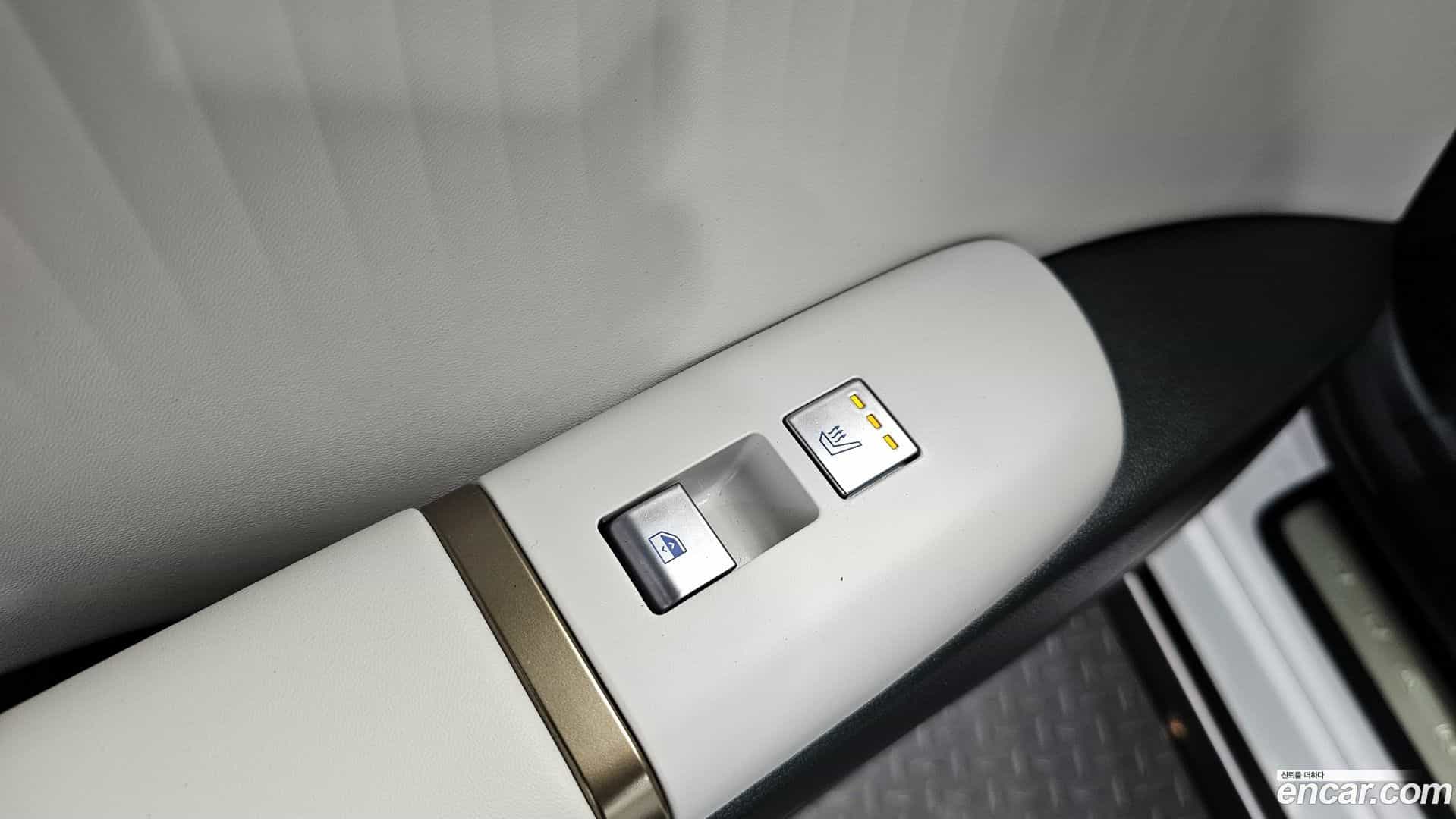 Grandeur Hyundai 2023.5-OPTION-016