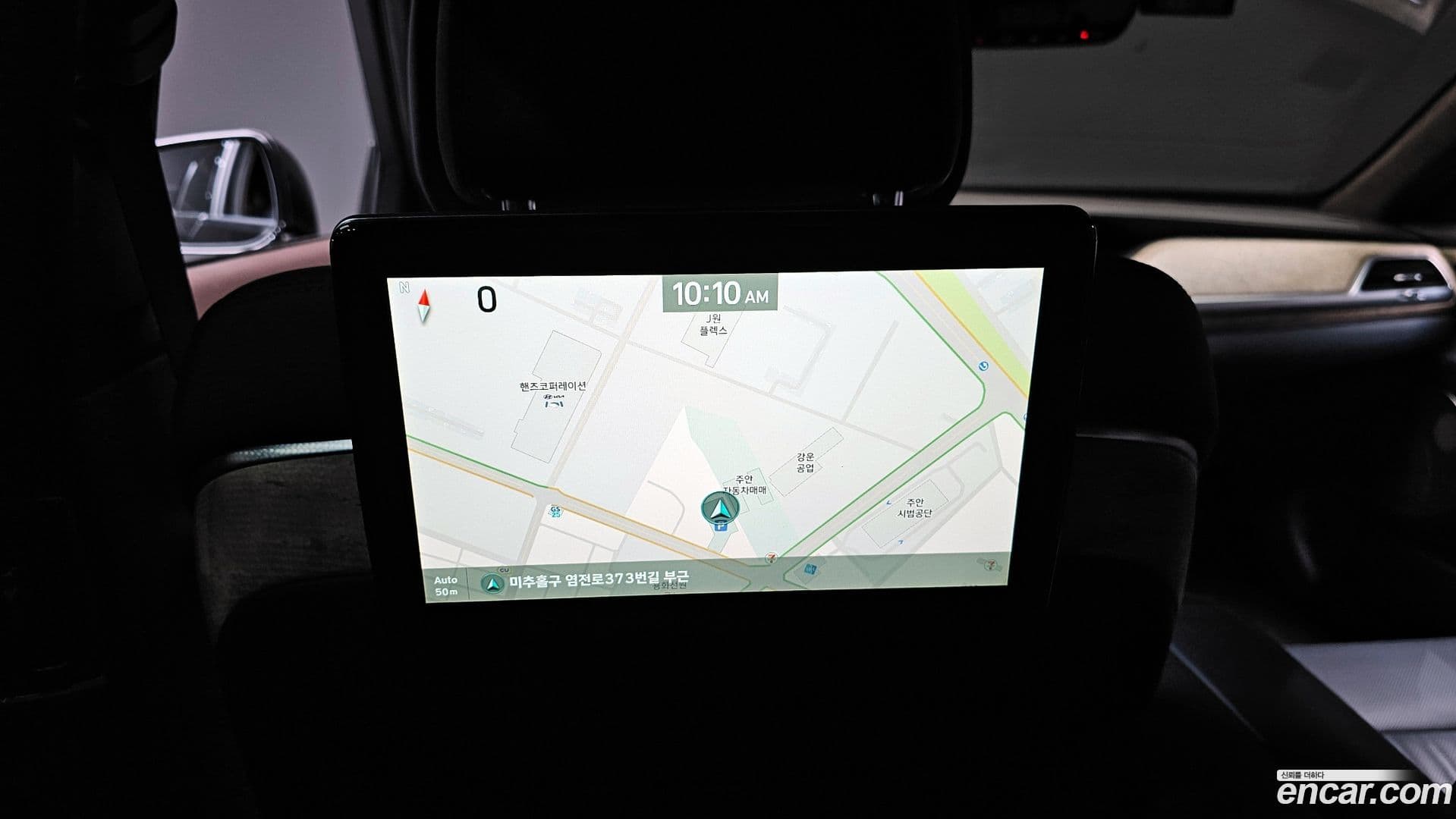 Main__Slider__Photo:G90 Genesis 2019.5-17