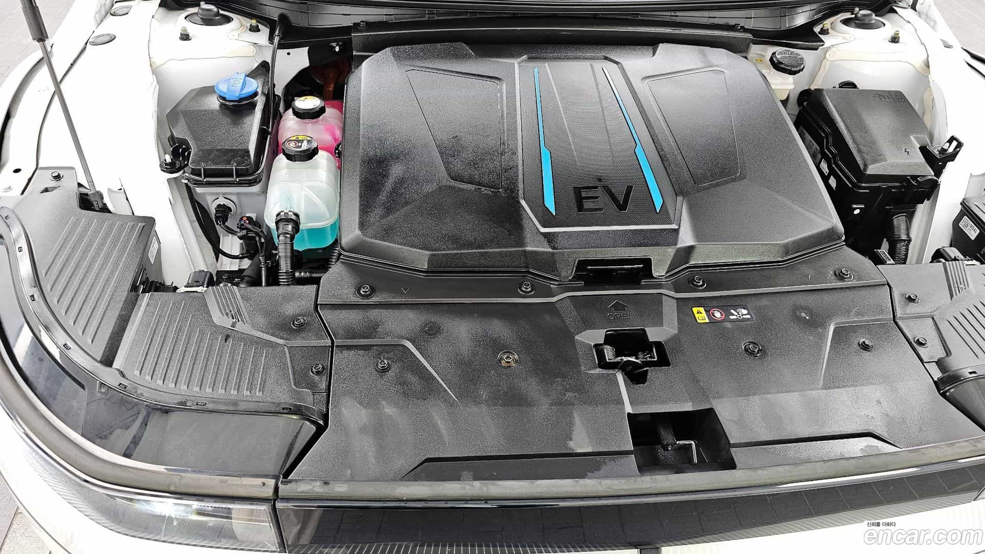 Ioniq5 Hyundai 2022.1-INNER-006