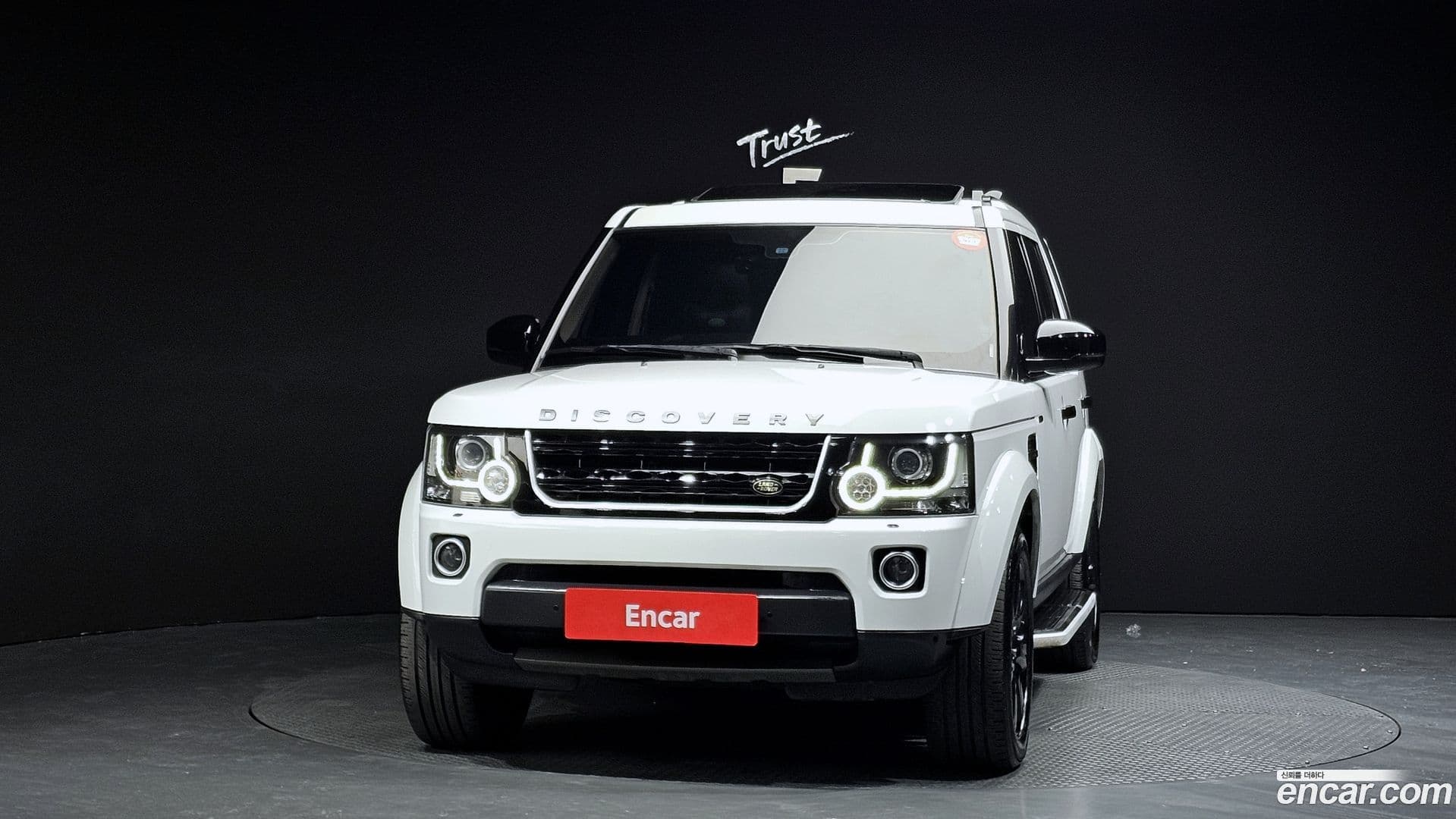 Main__Slider__Photo:Discovery Land Rover 2015.4-2