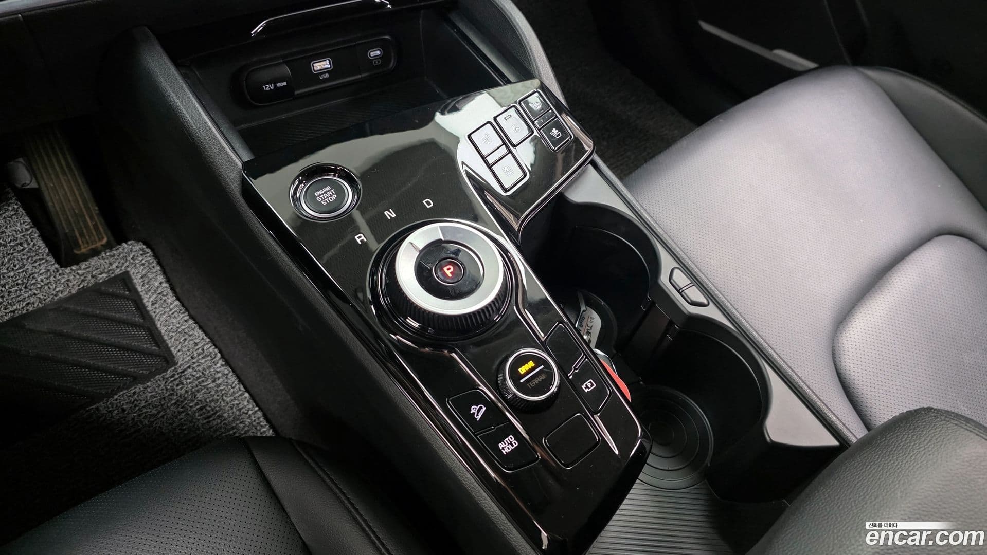 Main__Slider__Photo:Sportage Kia 2024.0-8