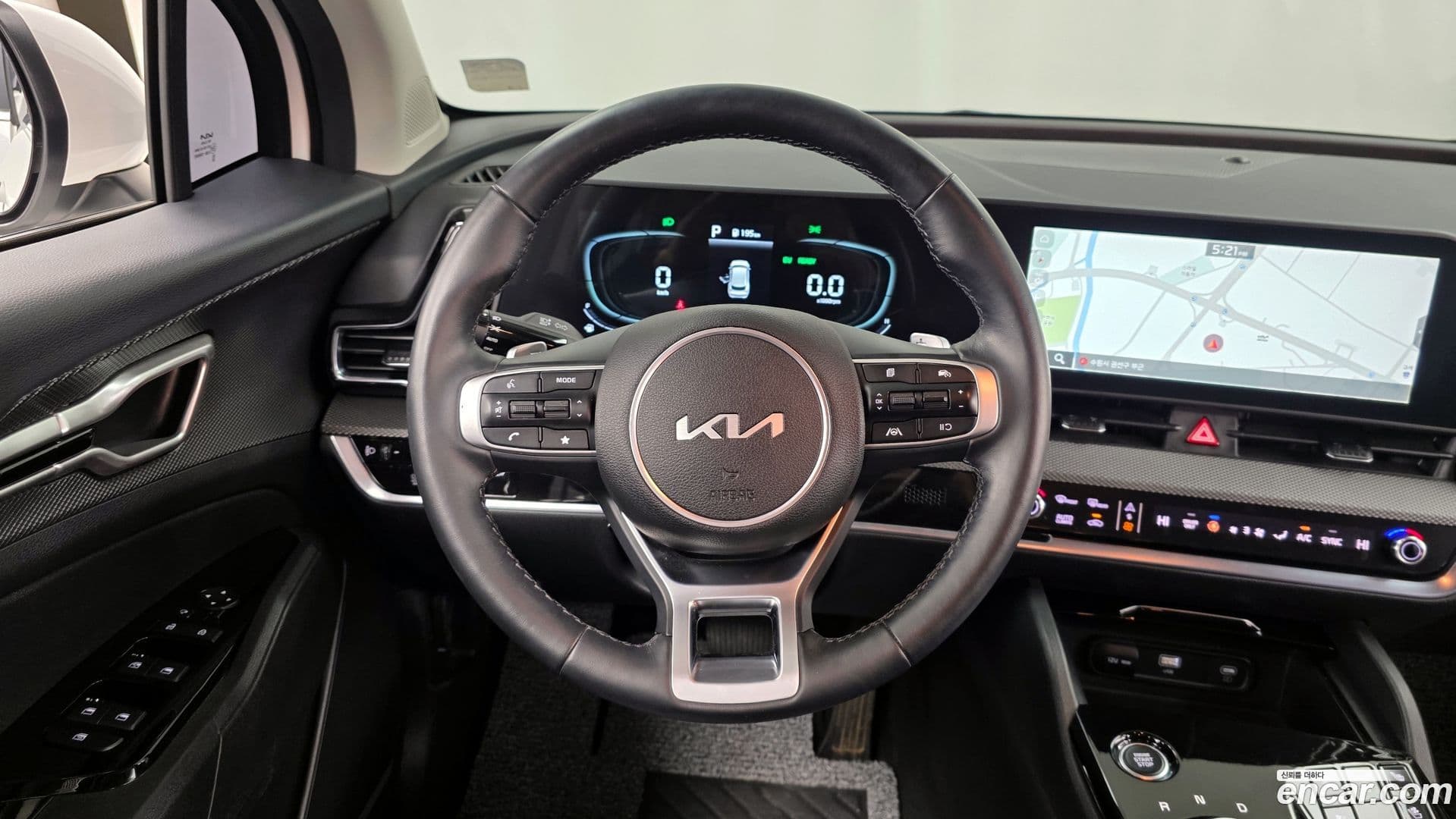Main__Slider__Photo:Sportage Kia 2024.0-12