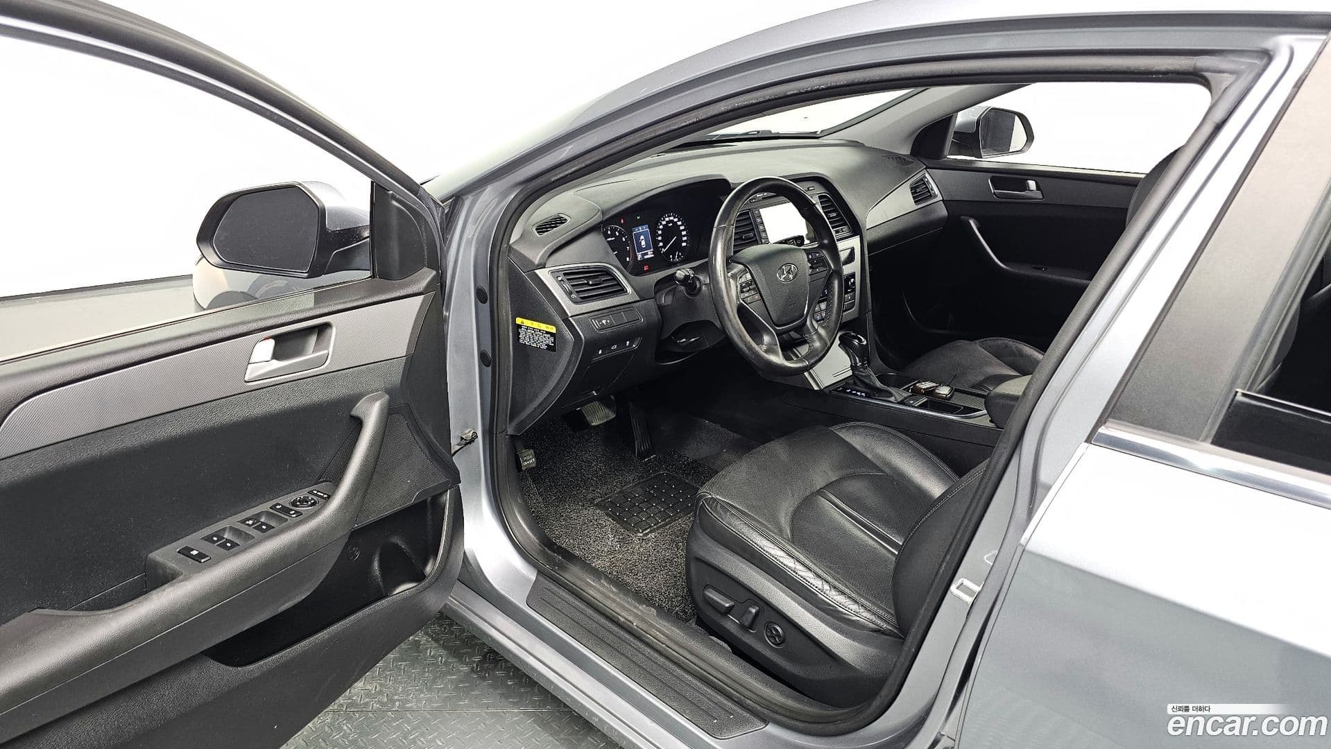 Main__Slider__Photo:Sonata Hyundai 2014.7-10