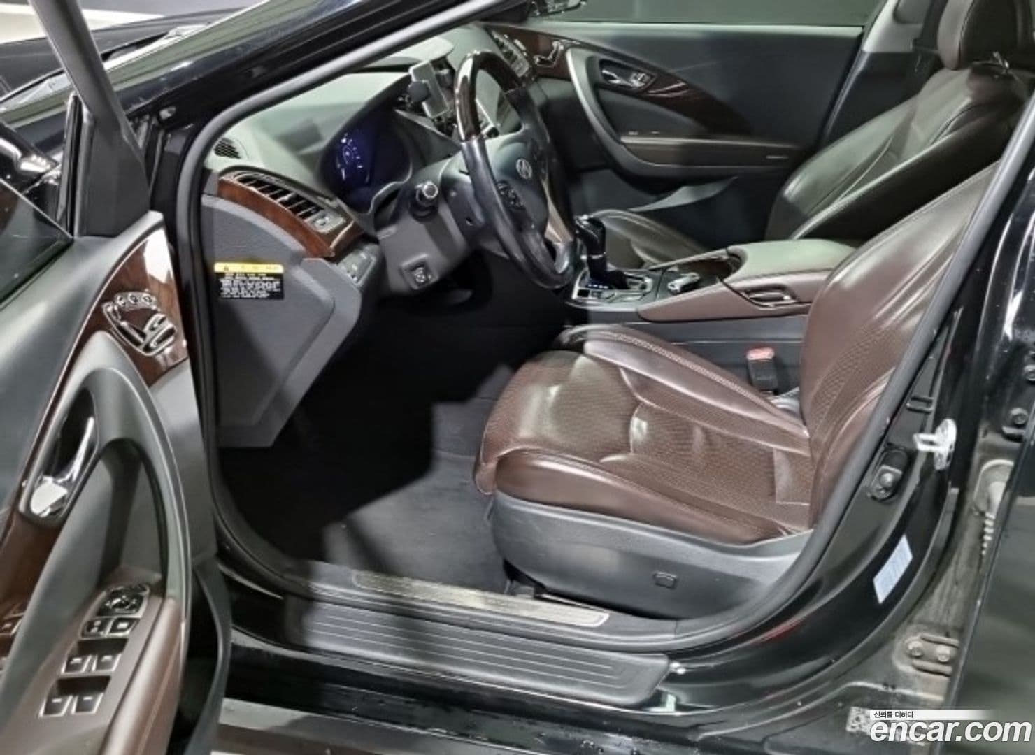 Main__Slider__Photo:Grandeur Hyundai 2013.0-10