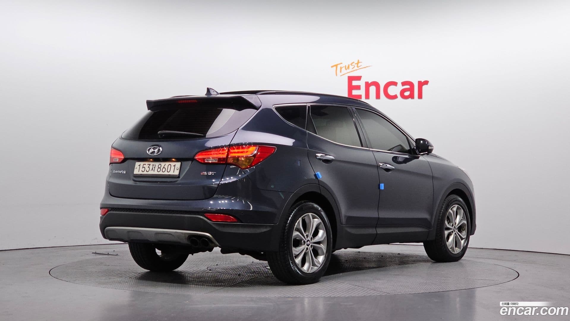 Main__Slider__Photo:Santafe Hyundai 2015.5-1