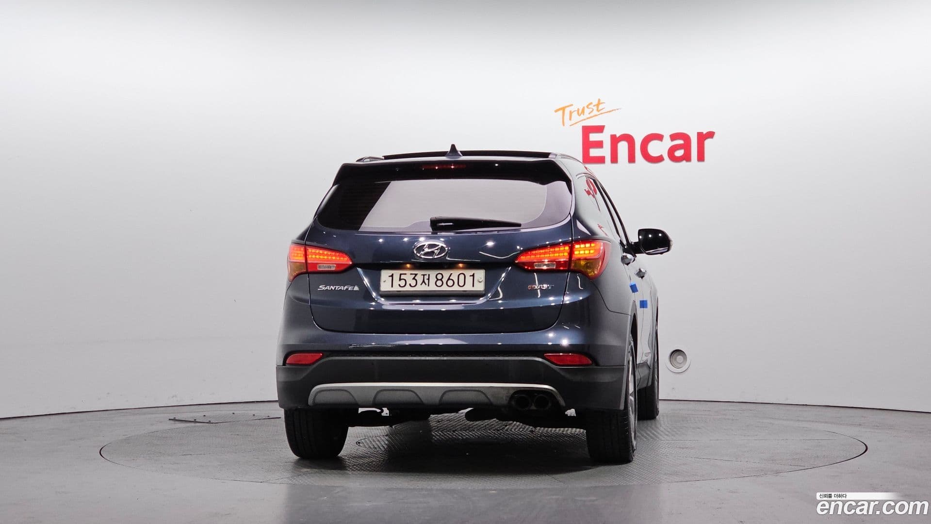 Main__Slider__Photo:Santafe Hyundai 2015.5-3