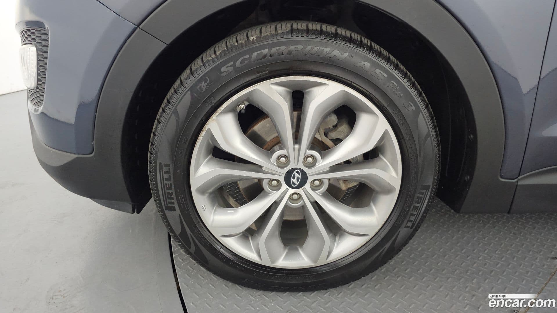 Main__Slider__Photo:Santafe Hyundai 2015.5-4