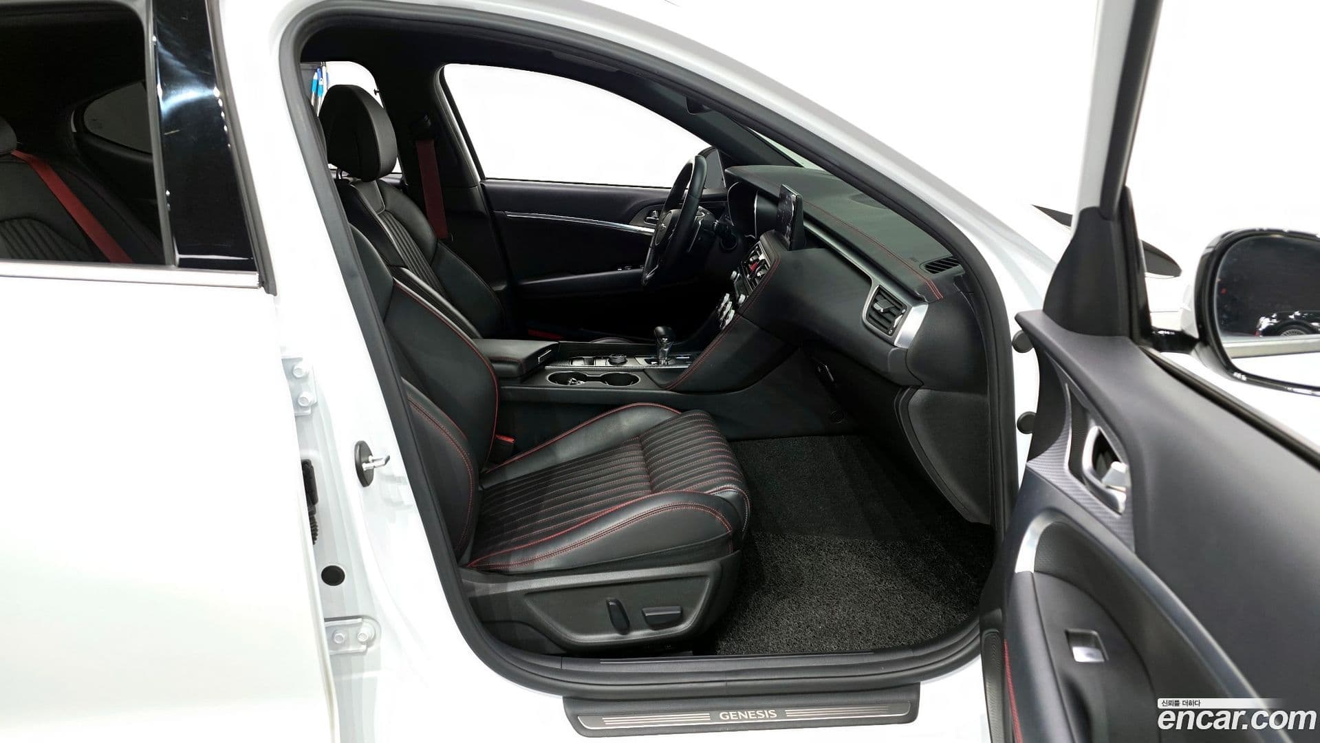 Main__Slider__Photo:G70 Genesis 2021.1-10