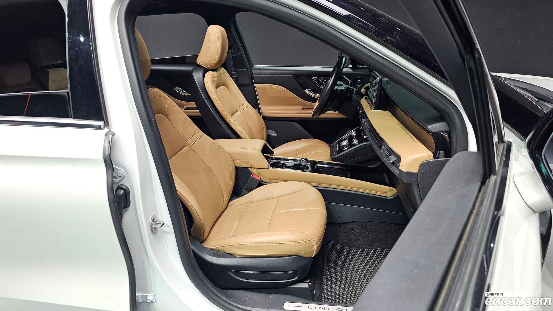 Main__Slider__Photo:Corsair Lincoln 2021.3-9