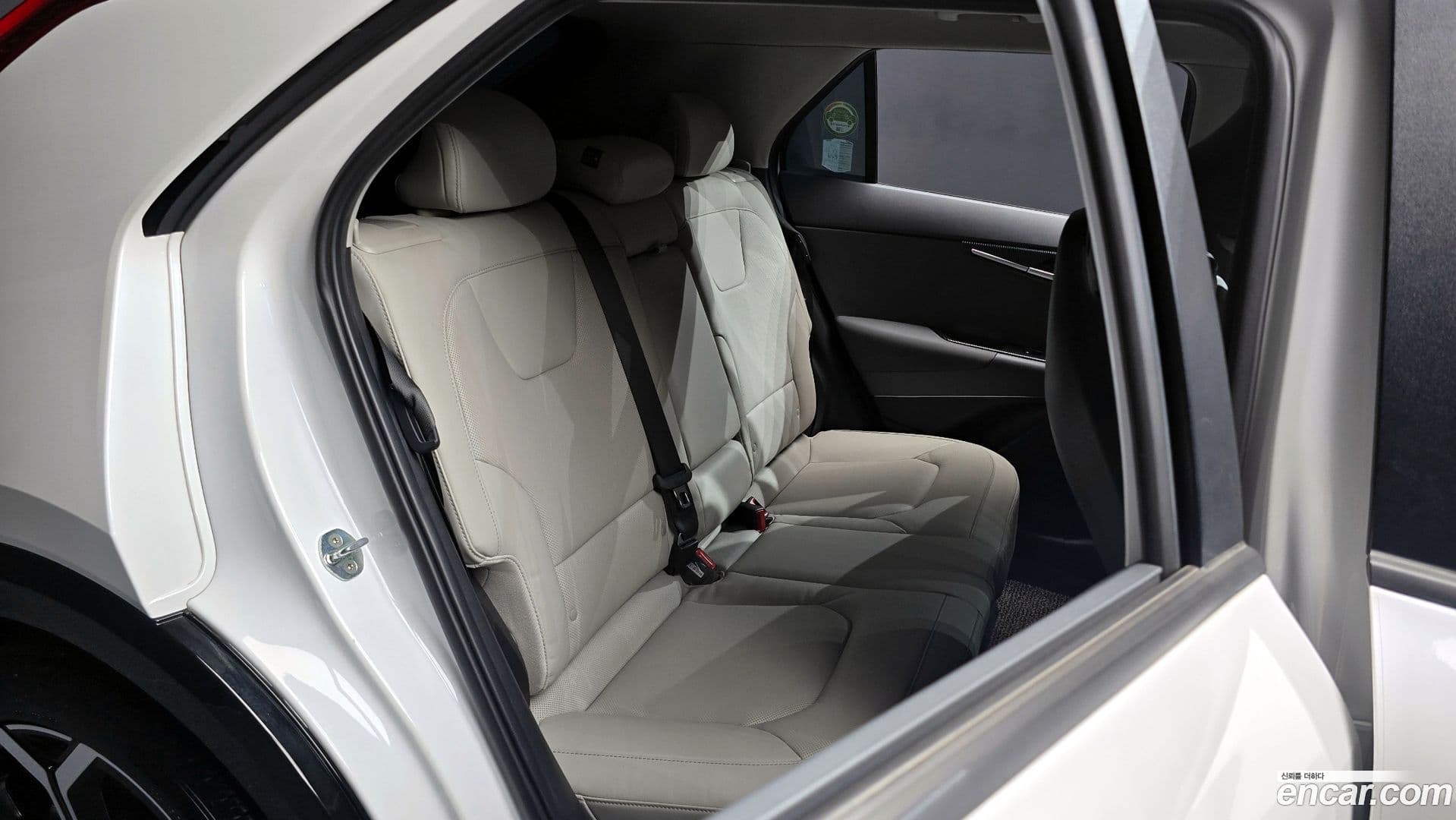 Main__Slider__Photo:Niro Kia 2022.9-11