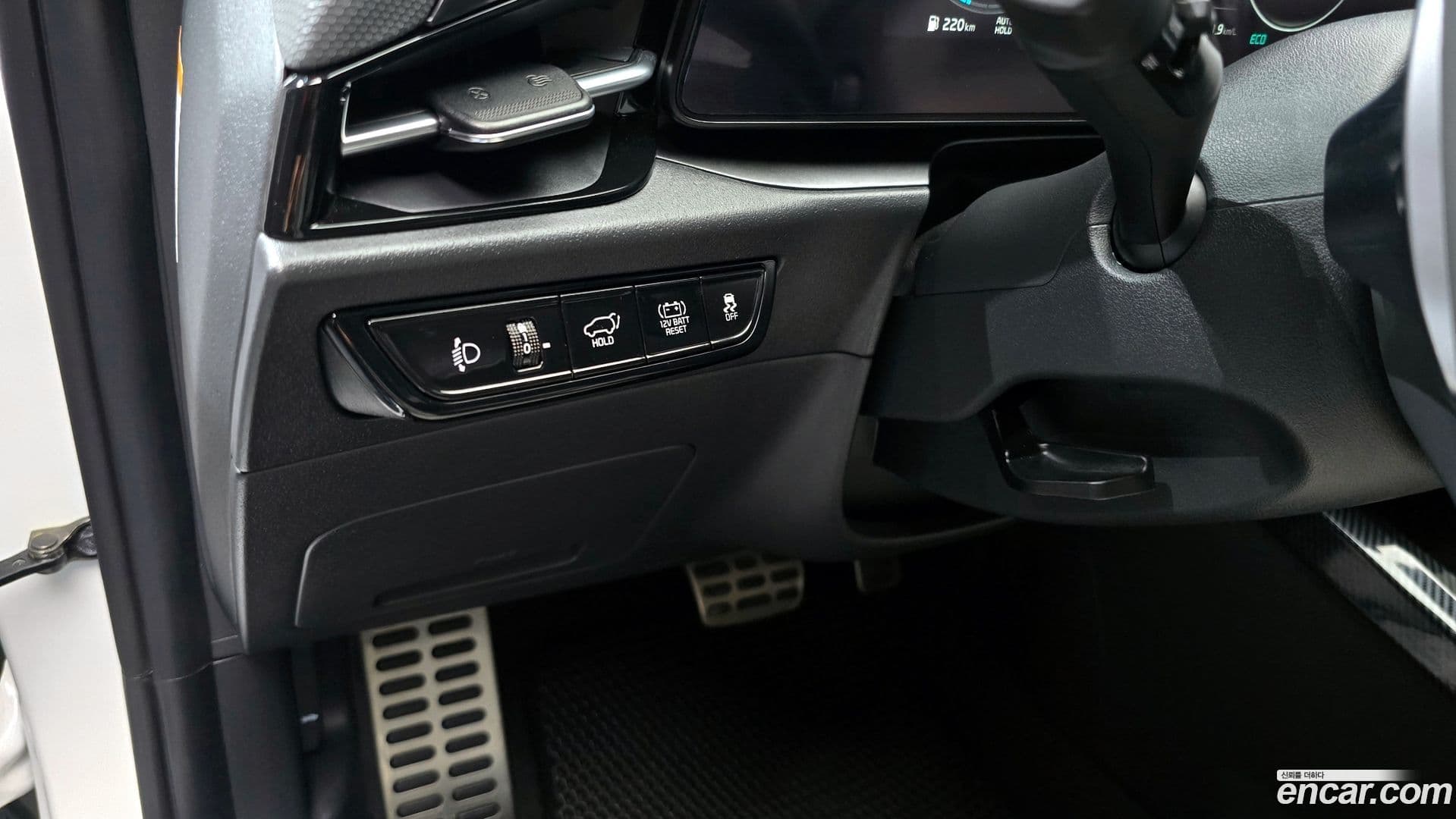 Main__Slider__Photo:Niro Kia 2022.9-15