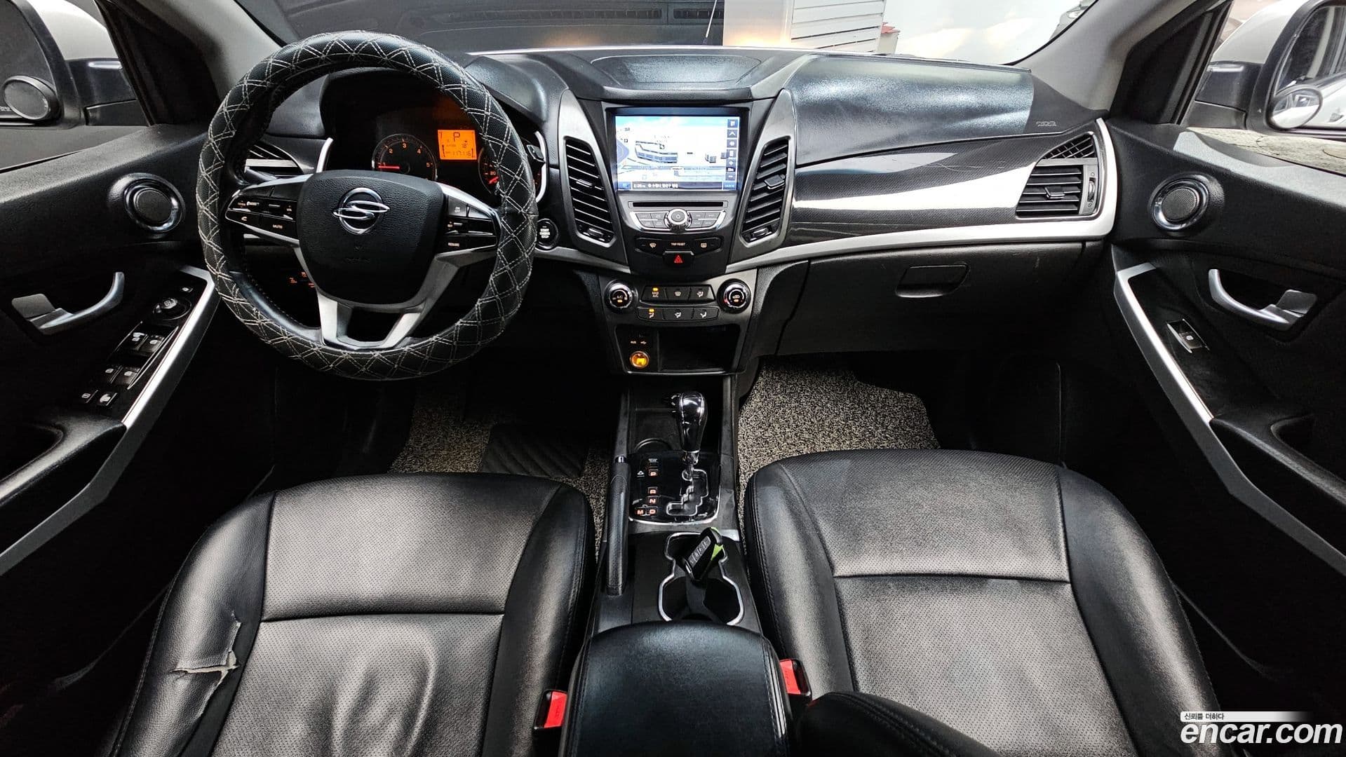 Main__Slider__Photo:KORANDO KG_Mobility_Ssangyong 2017.5-6