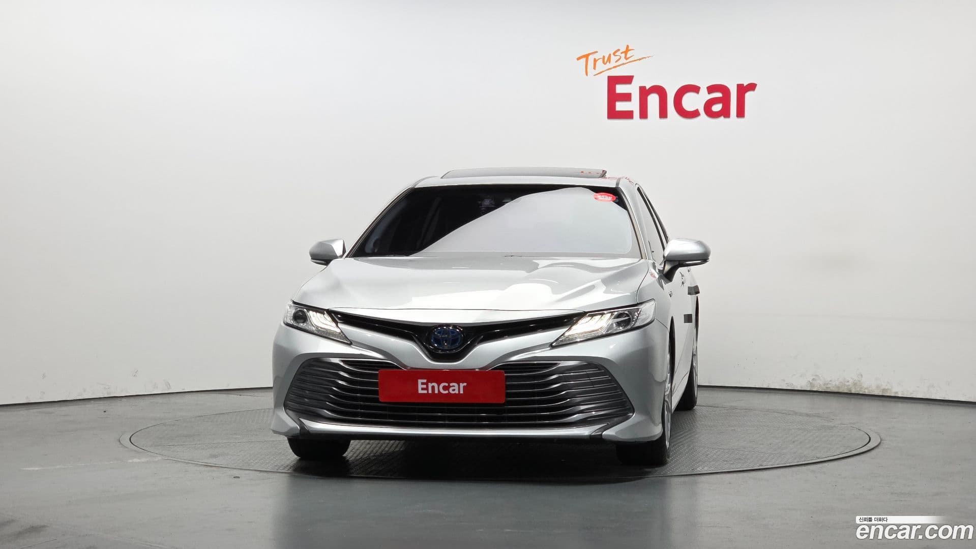 Main__Slider__Photo:Camry Toyota 2018.6-2