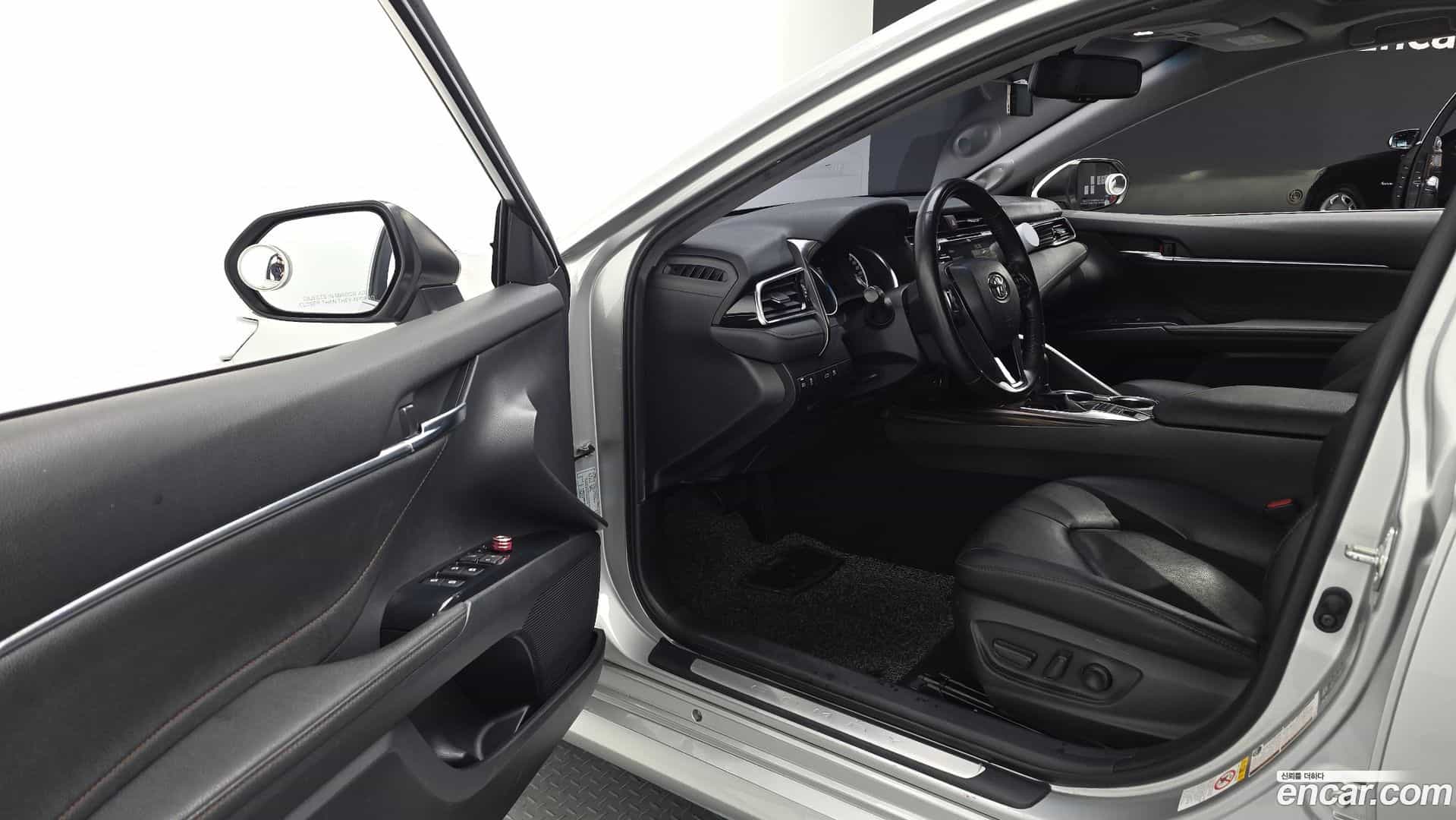 Camry Toyota 2018.6-OPTION-015