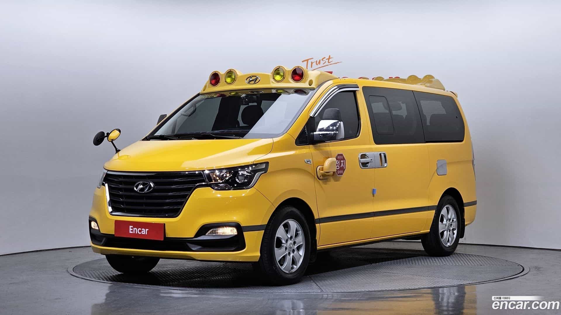 Starex Hyundai 2018.10-OUTER-001