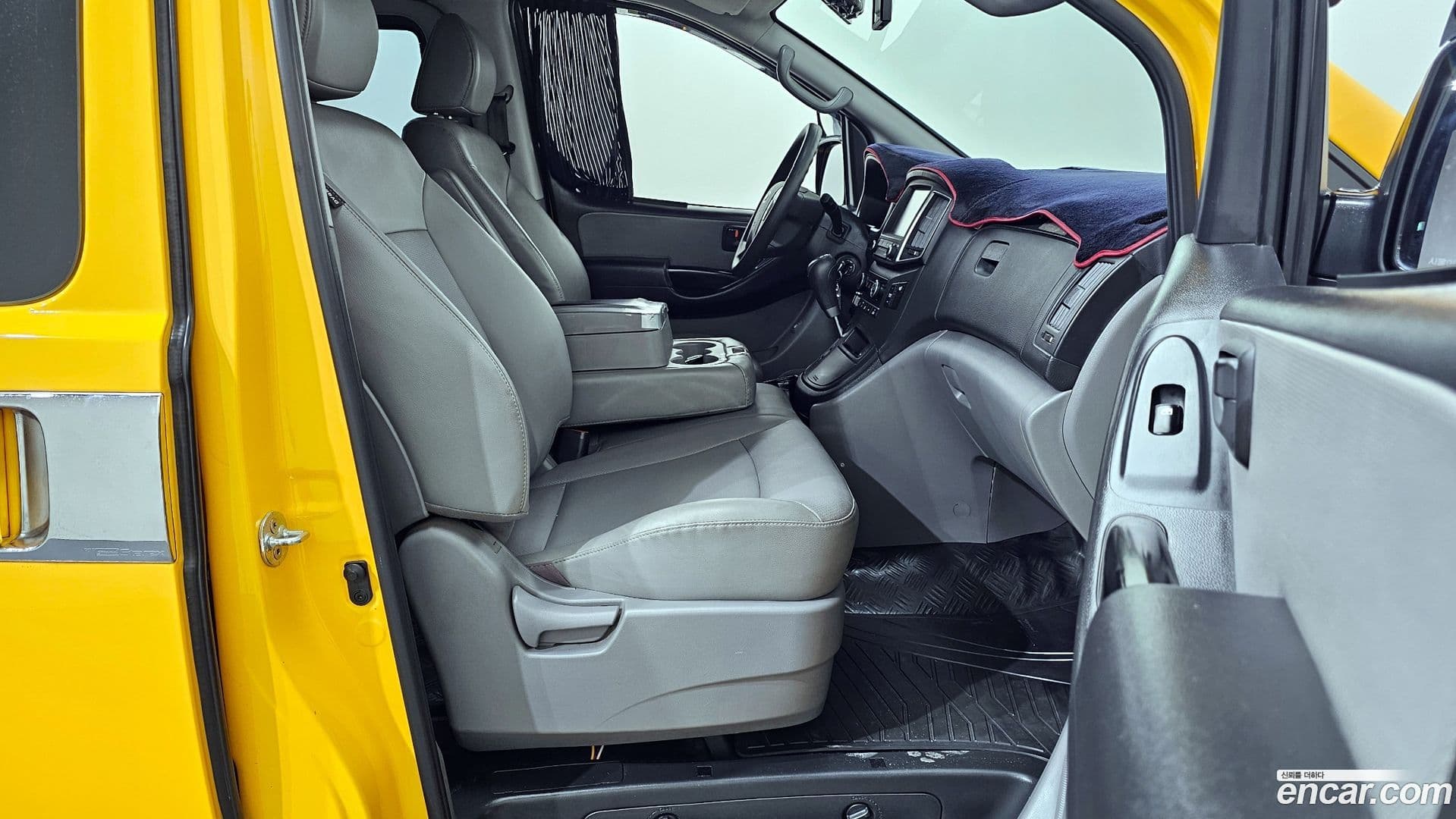 Main__Slider__Photo:Starex Hyundai 2018.10-10