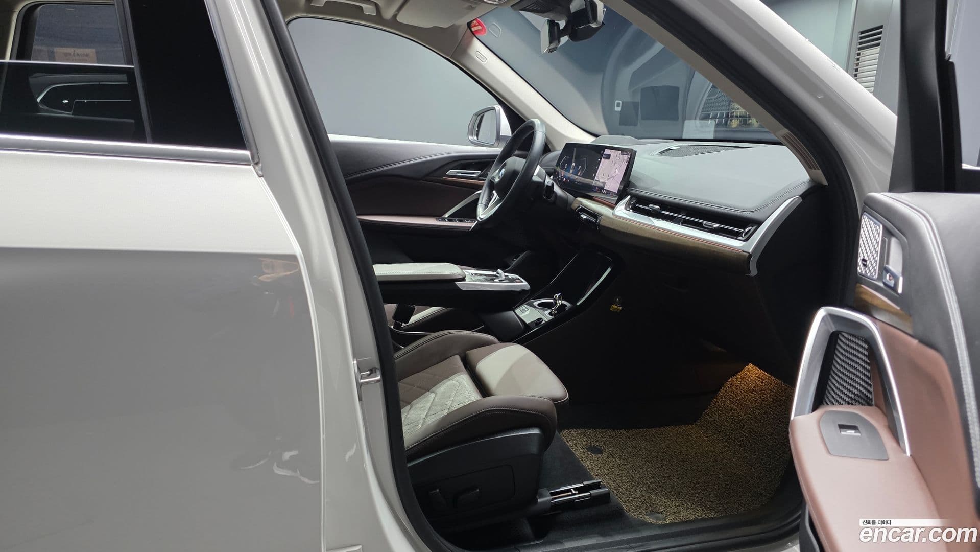 Main__Slider__Photo:X1 BMW 2024.5-9