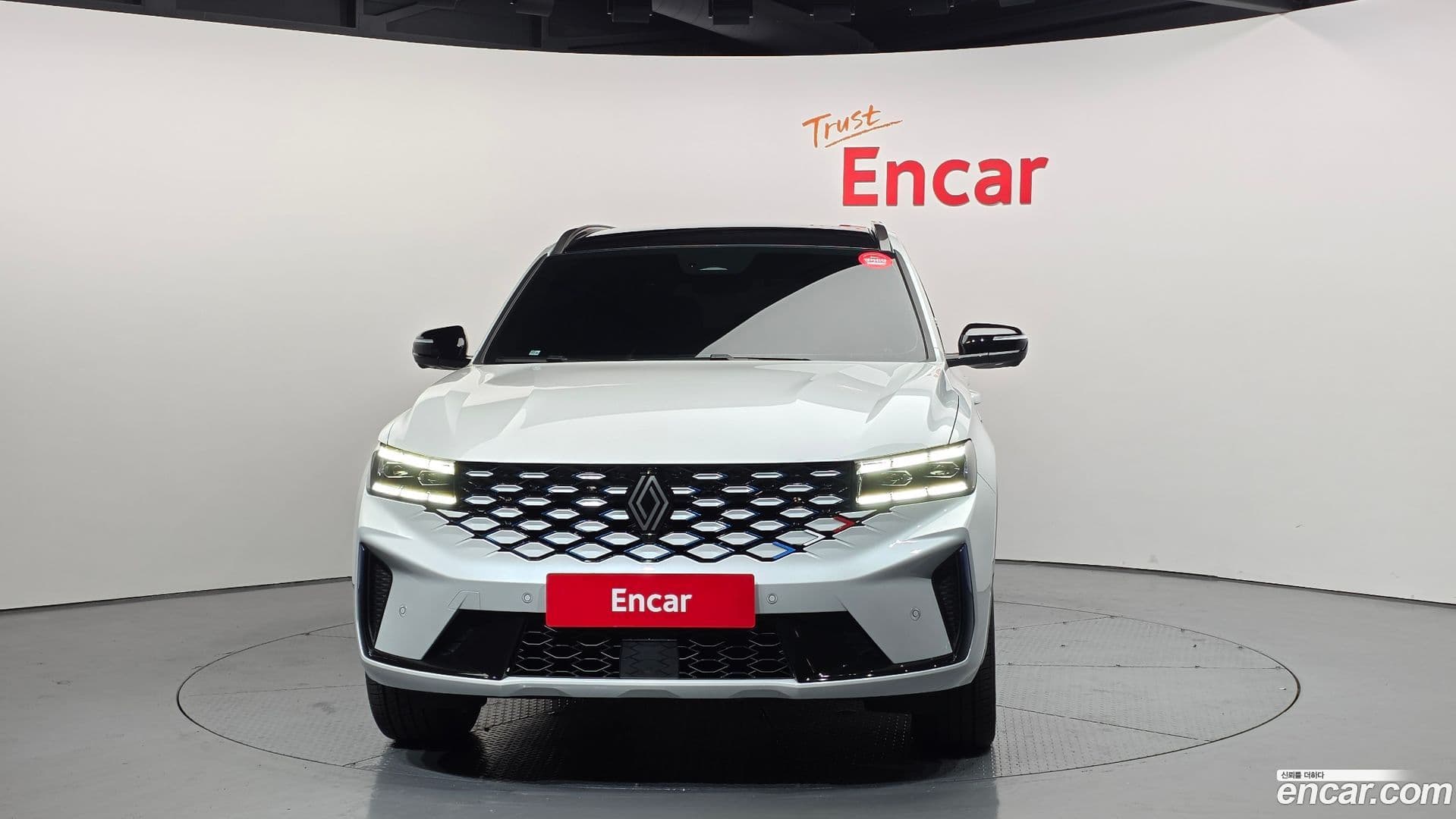 Main__Slider__Photo:Grand Koleos Renault-KoreaSamsung 2025.1-2