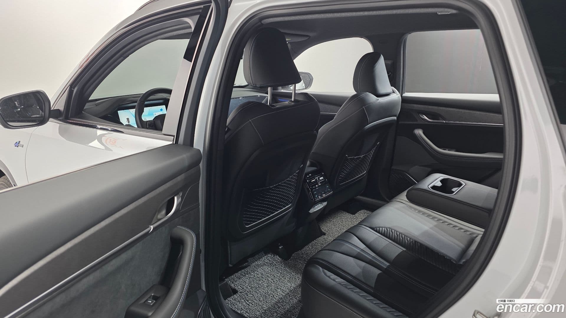 Main__Slider__Photo:Grand Koleos Renault-KoreaSamsung 2025.1-16