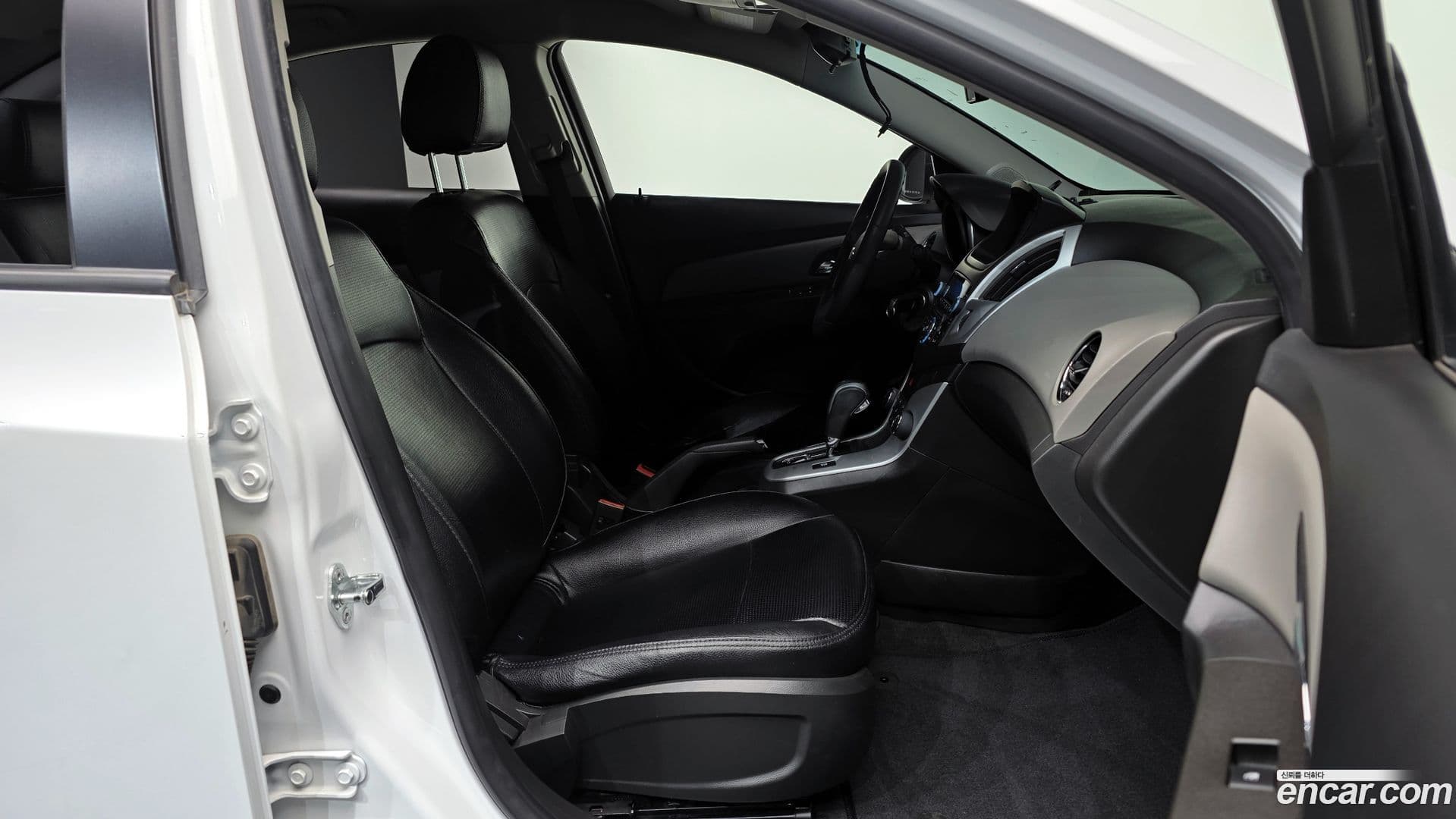 Main__Slider__Photo:Cruze ChevroletGMDaewoo 2016.0-9