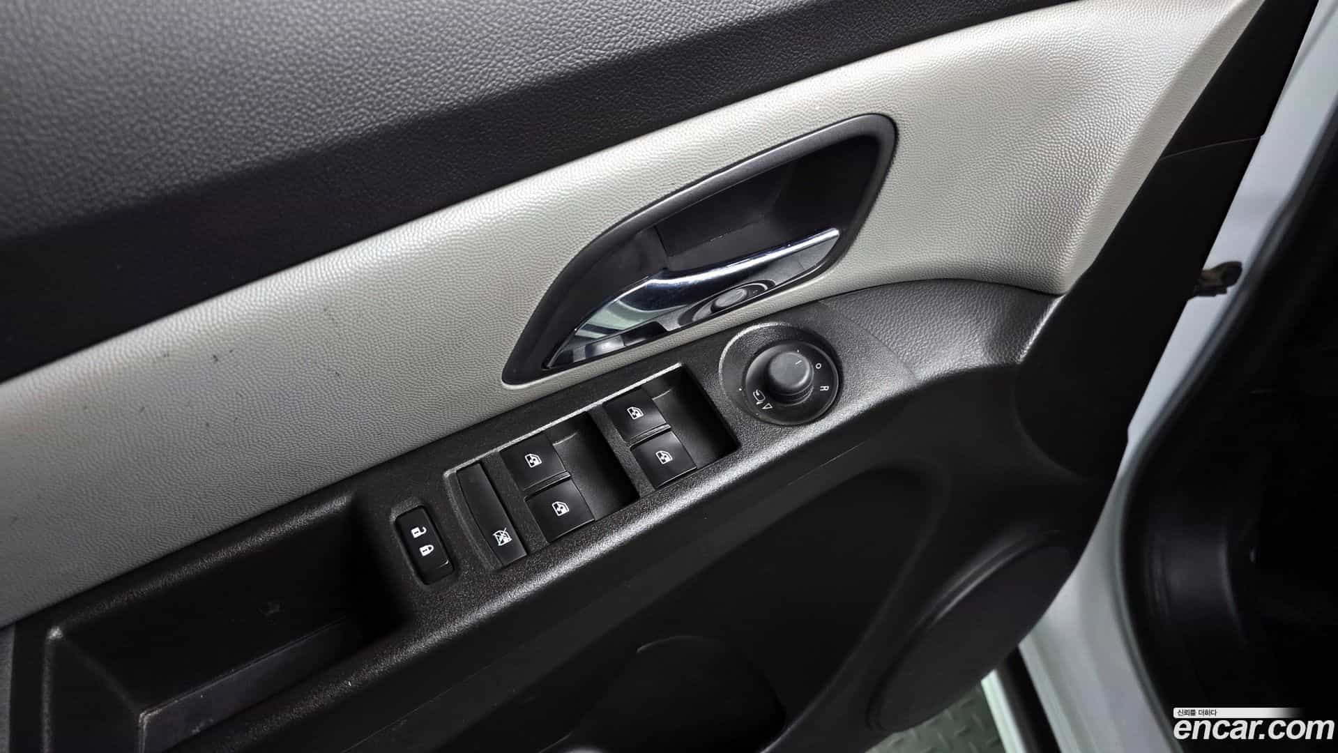 Cruze ChevroletGMDaewoo 2016.0-OPTION-020