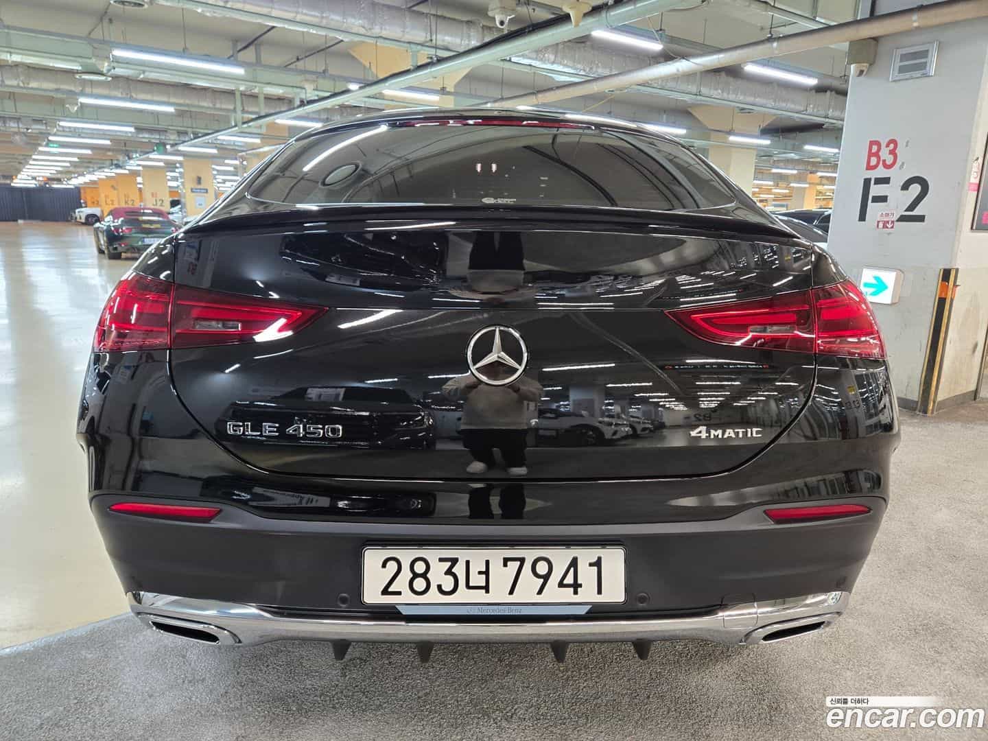 GLE-Class Mercedes-Benz 2025.8-OUTER-003