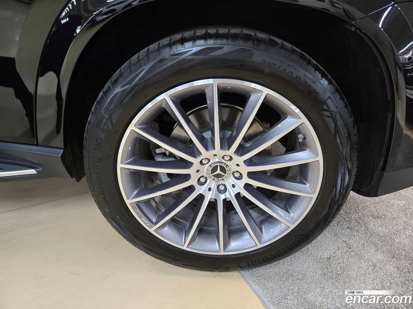 GLE-Class Mercedes-Benz 2025.8-OUTER-004