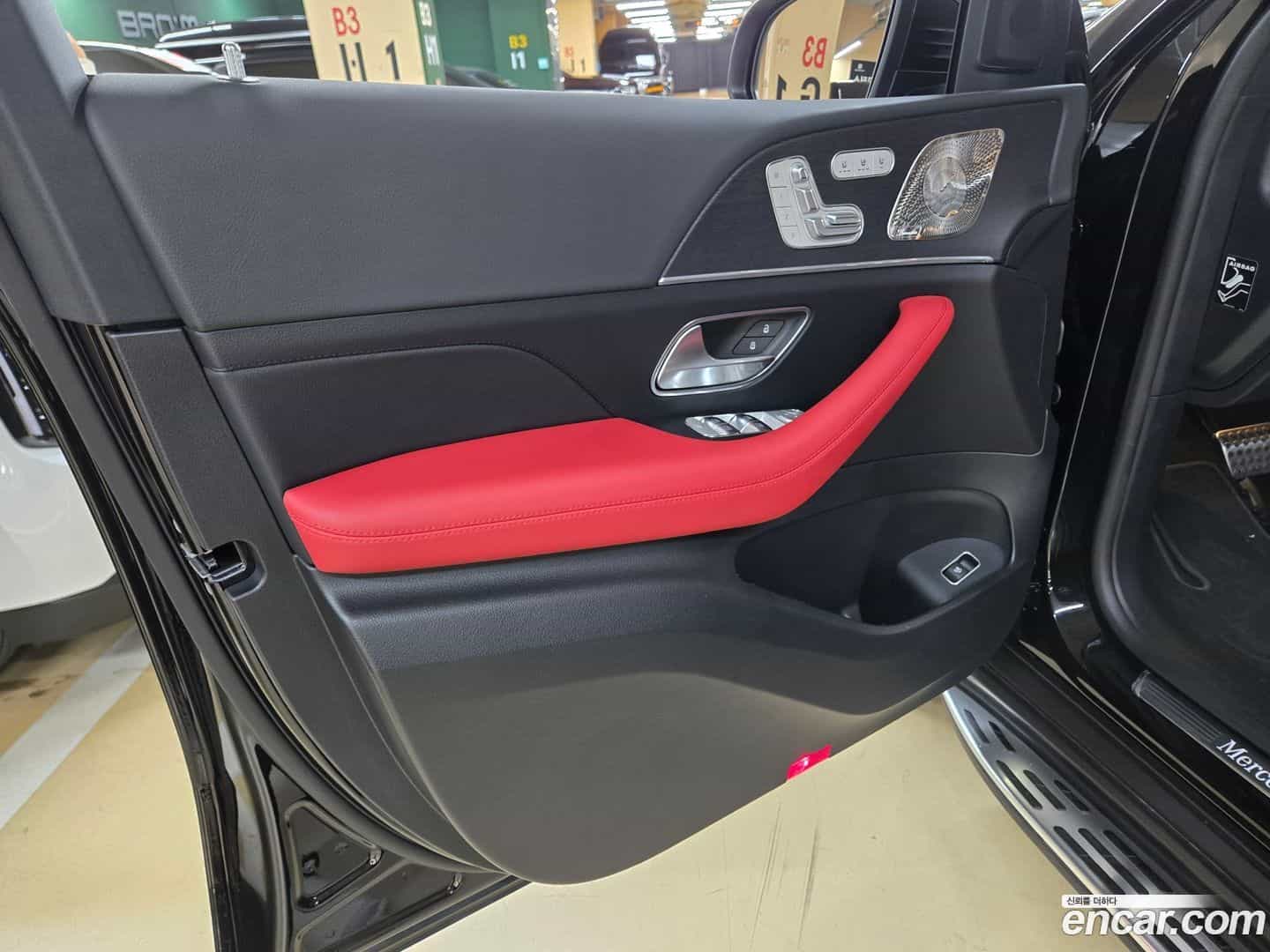 GLE-Class Mercedes-Benz 2025.8-OPTION-016