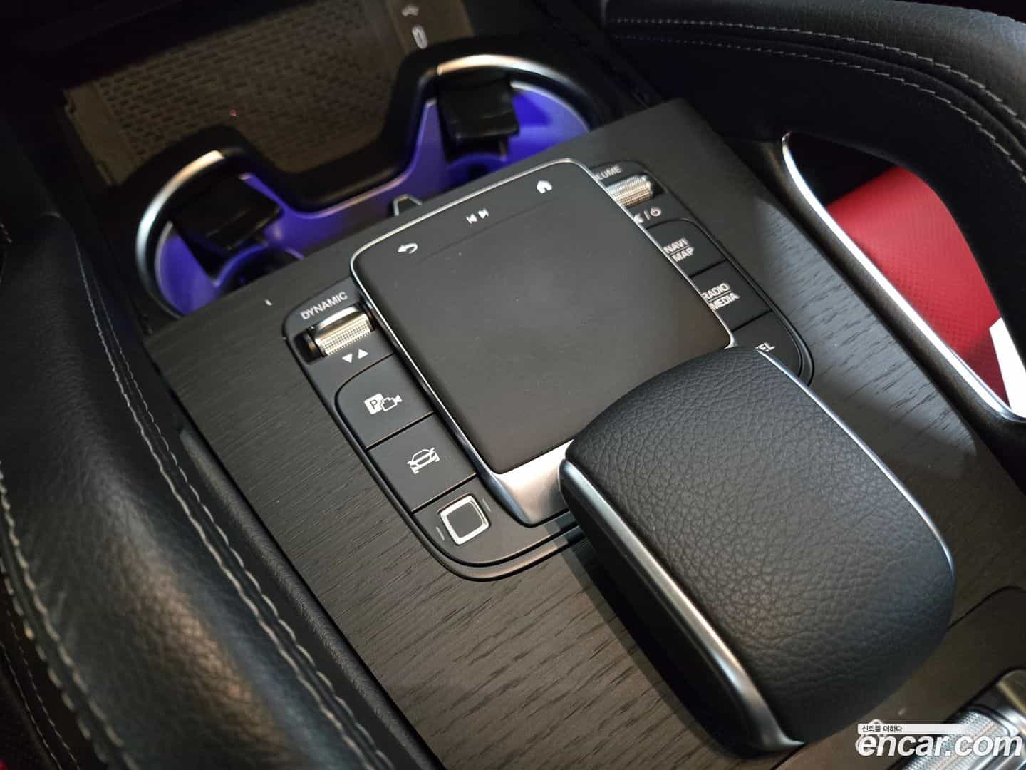 GLE-Class Mercedes-Benz 2025.8-OPTION-020