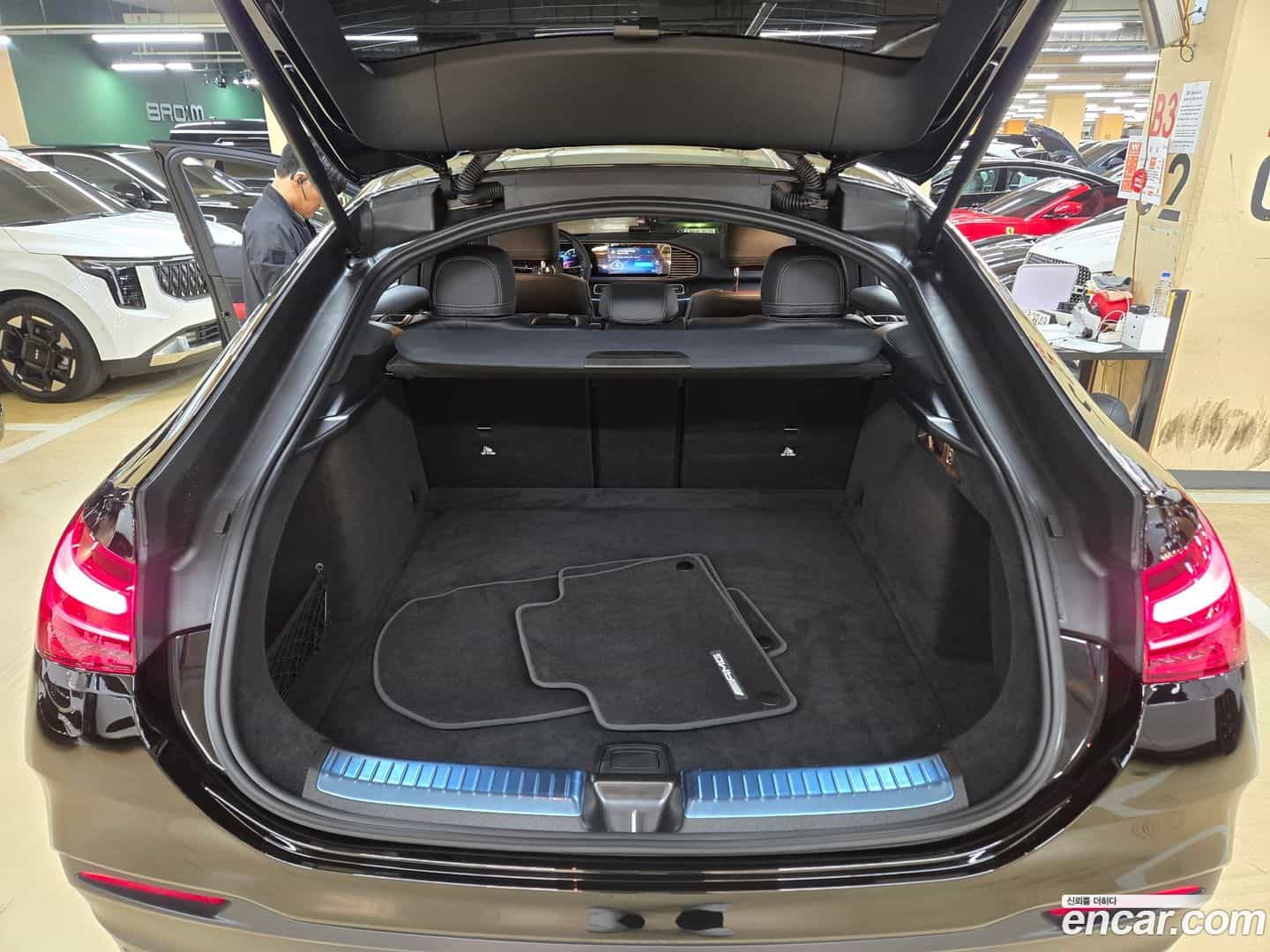 GLE-Class Mercedes-Benz 2025.8-OPTION-024