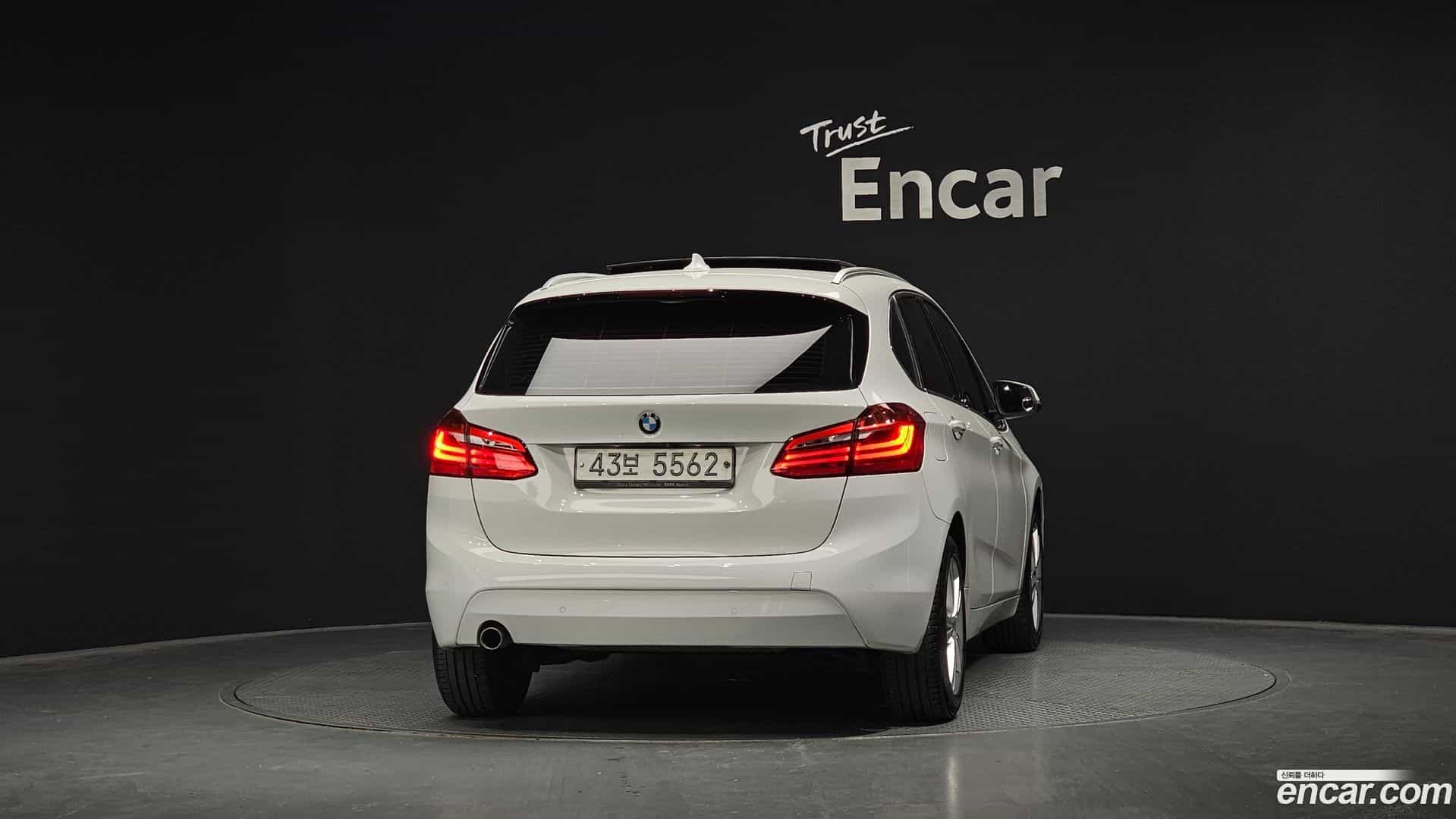 2-Series BMW 2015.5-OUTER-004