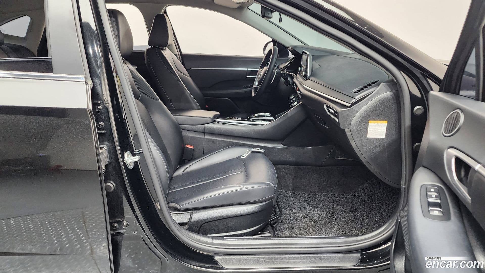 Main__Slider__Photo:Sonata Hyundai 2021.11-10