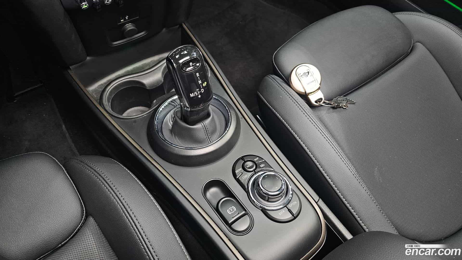 Countryman Mini 2023.3-INNER-009