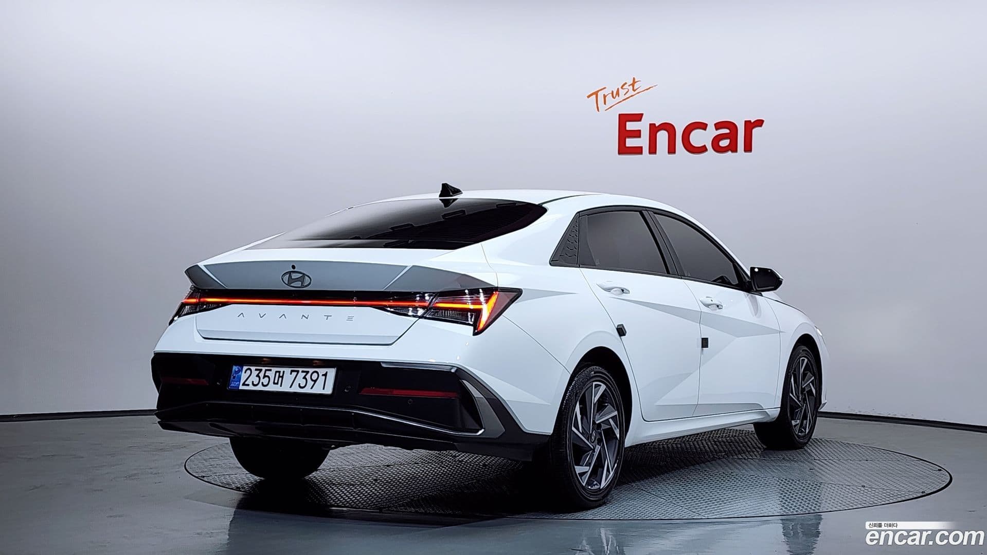 Main__Slider__Photo:AVANTE Hyundai 2024.9-1