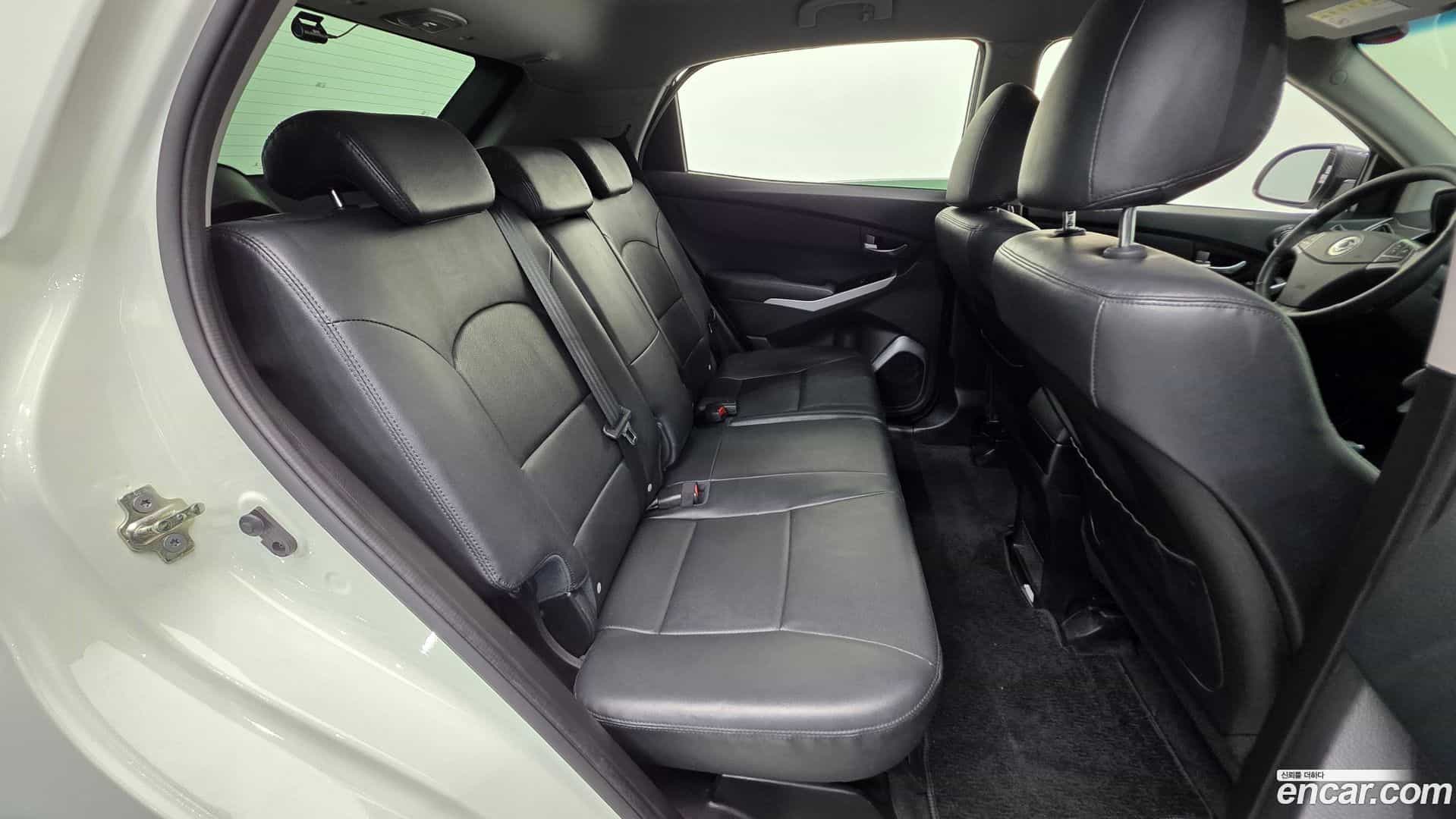 KORANDO KG_Mobility_Ssangyong 2016.0-OPTION-023