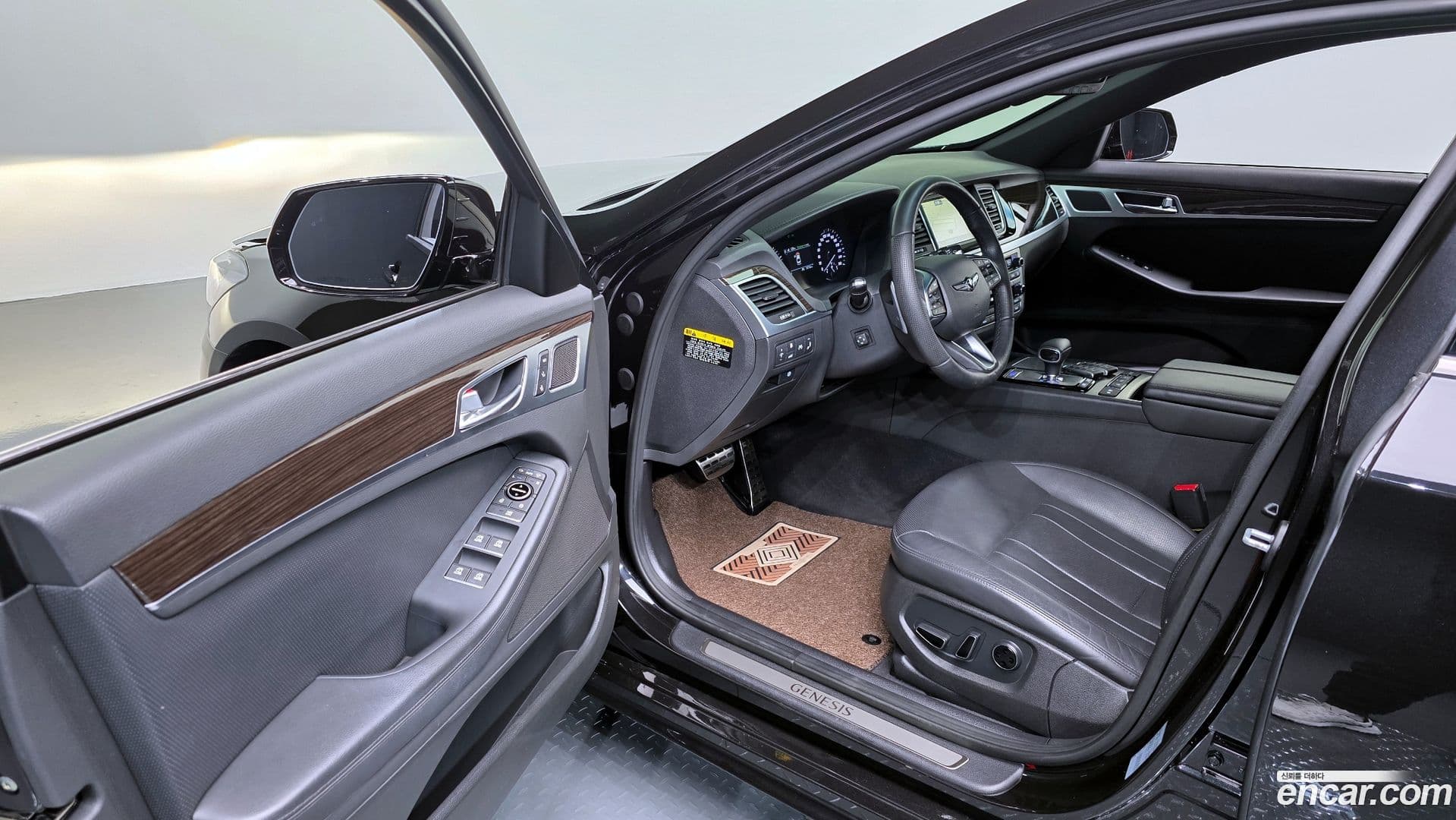 Main__Slider__Photo:G80 Genesis 2019.0-10