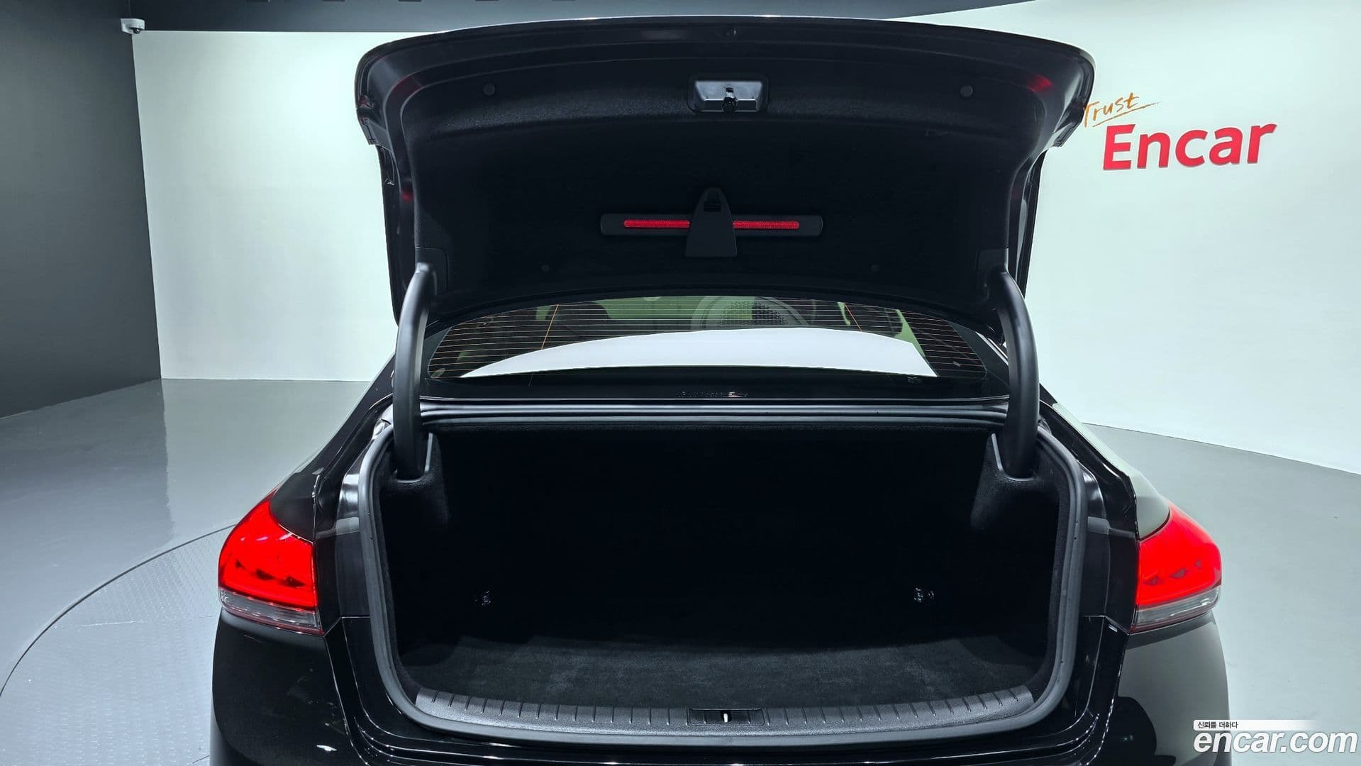 Main__Slider__Photo:G80 Genesis 2019.0-19