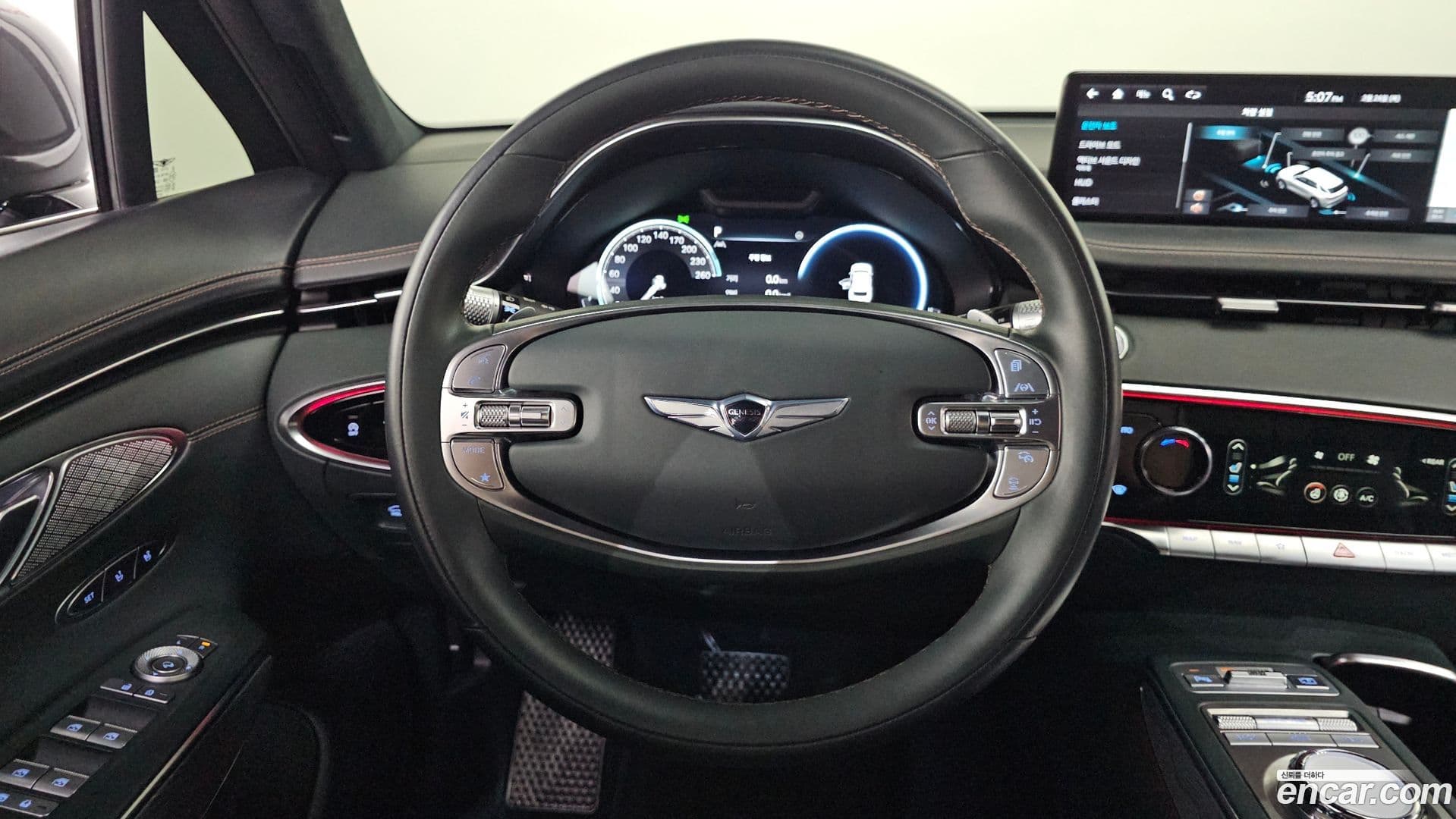 Main__Slider__Photo:GV70 Genesis 2021.1-13