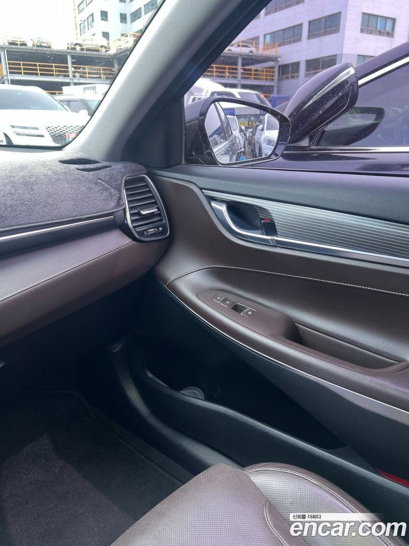 Main__Slider__Photo:Grandeur Hyundai 2017.9-12