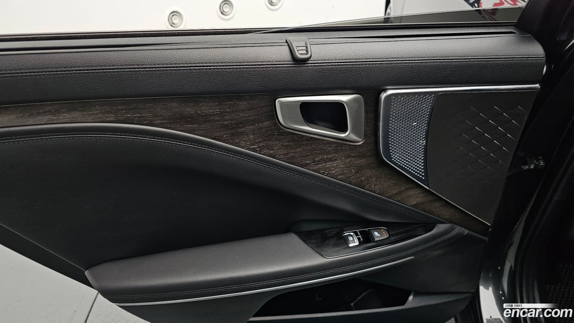 Main__Slider__Photo:K8 Kia 2023.11-18